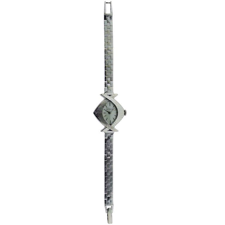 LeCoultre Ladies 14 Karat White Gold Midcentury Watch with Original Bracelet For Sale 6