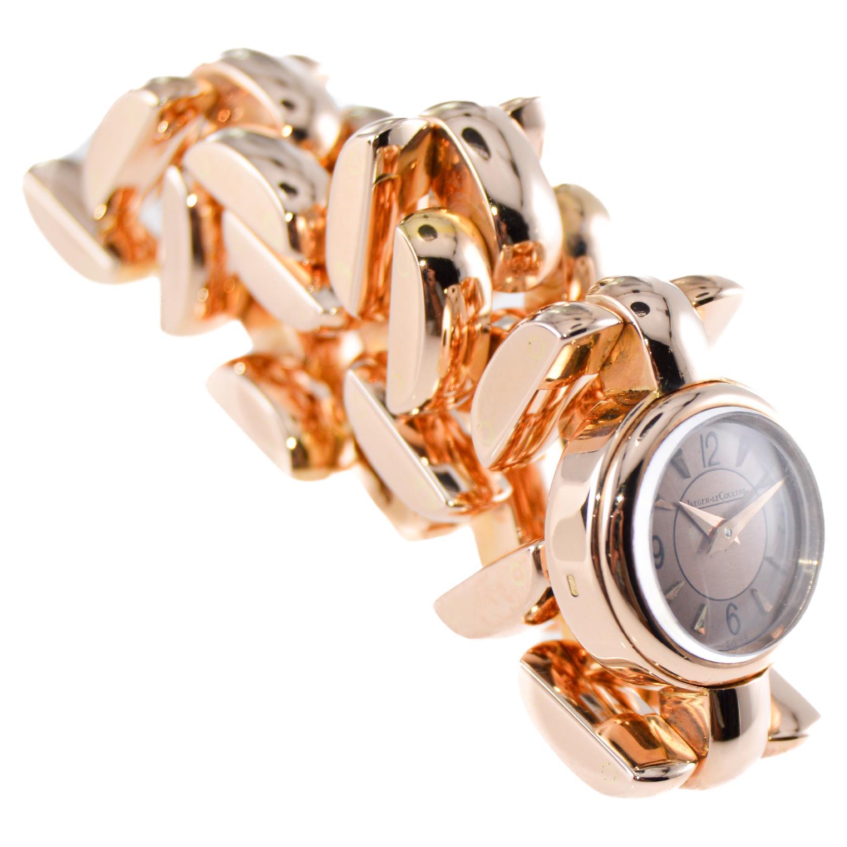 LeCoultre Ladies Rose Gold Full Size Backwind Round Bracelet Watch Pour femmes en vente