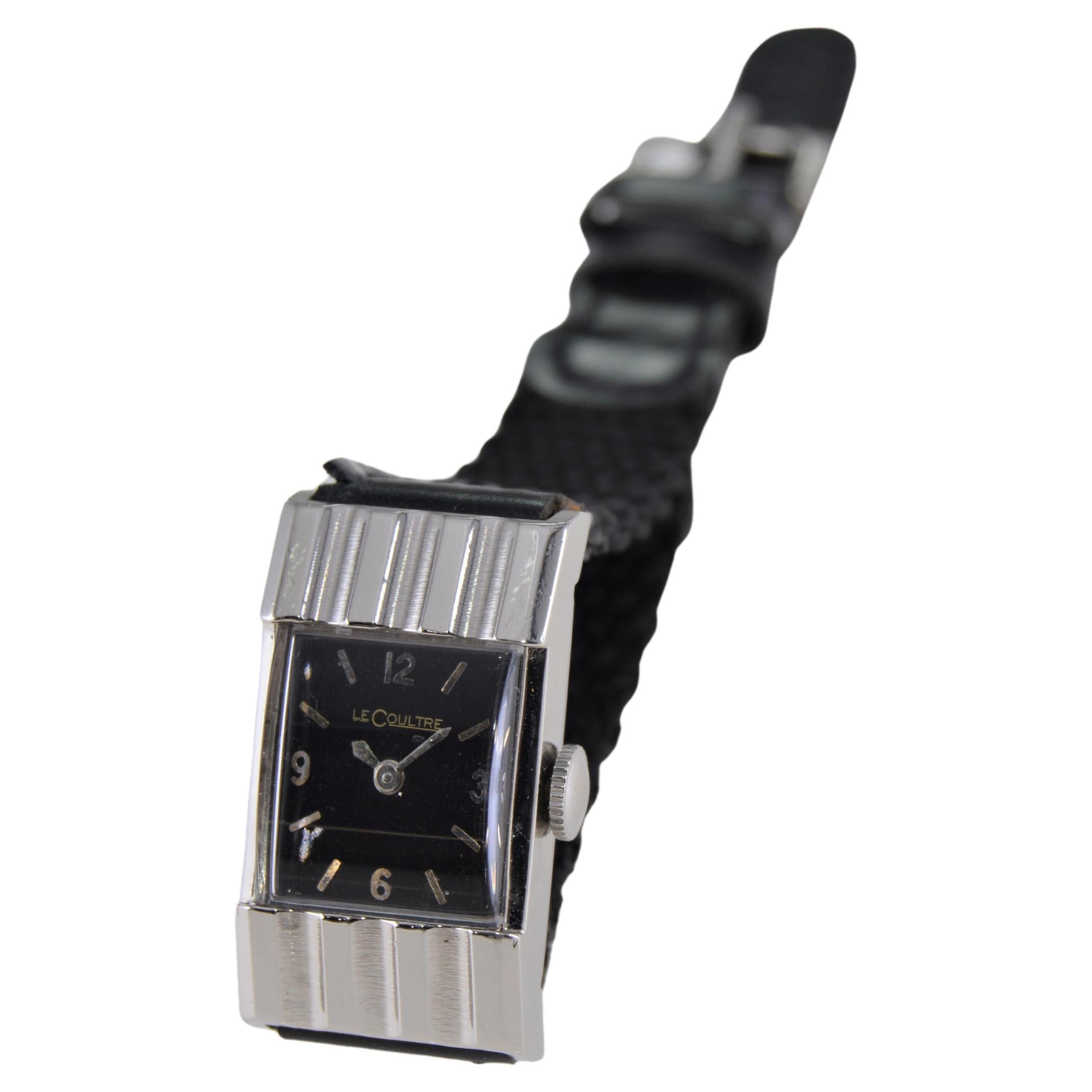 LeCoultre Ladies Watch with Rare Black Dial, Mid-Century Modern 1950s Swiss In Excellent Condition For Sale In Long Beach, CA