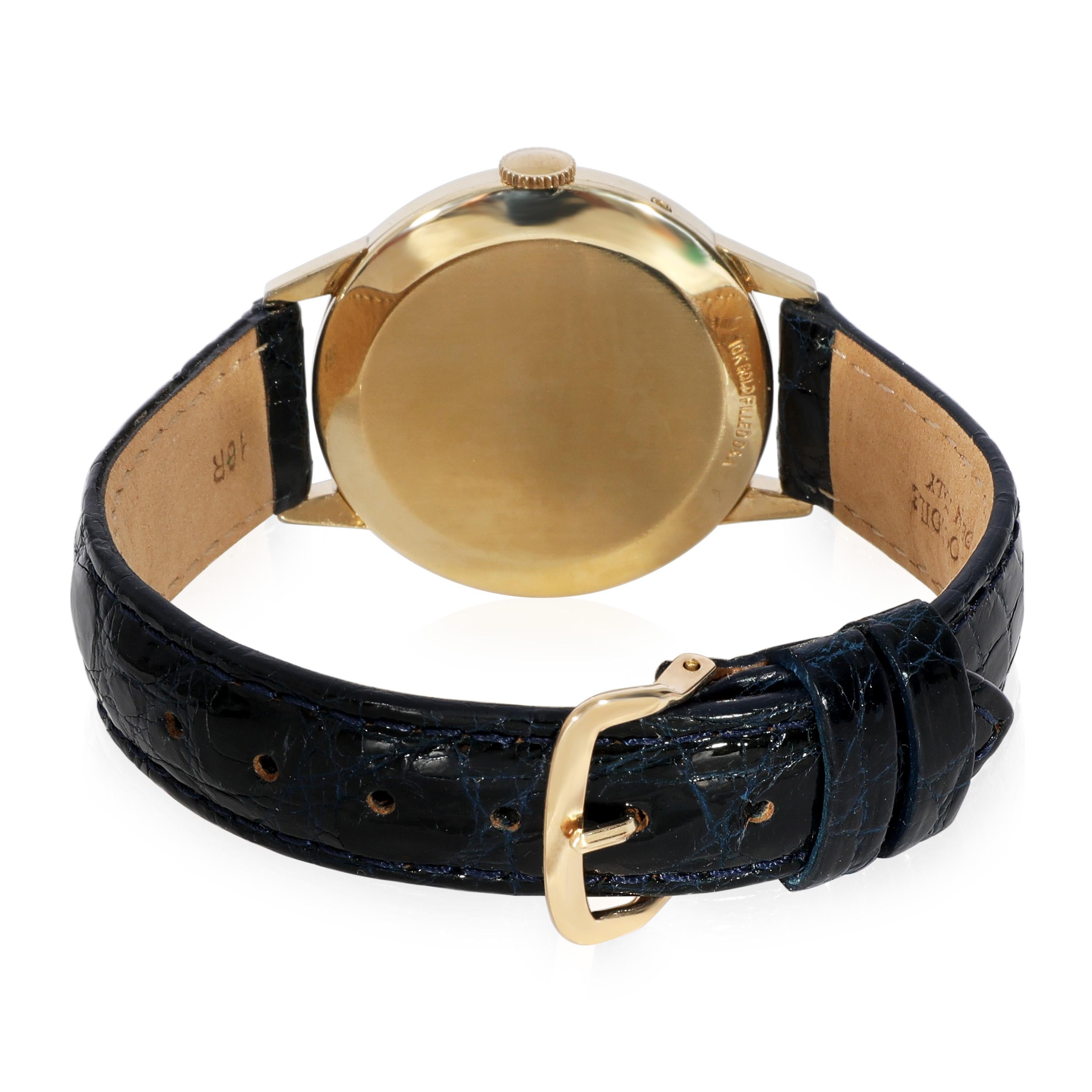Lecoultre Dreifachdatum Mondphase 486 Unisex-Uhr in  Goldgefüllt

SKU: 125426

PRIMÄRE DETAILS
Marke: Lecoultre
Modell: Dreifach Datum Mondphase
Herkunftsland: Schweiz
Uhrwerk Typ: Mechanisch: Handaufzug
Jahr der Herstellung: 1940-1949
Zustand: In