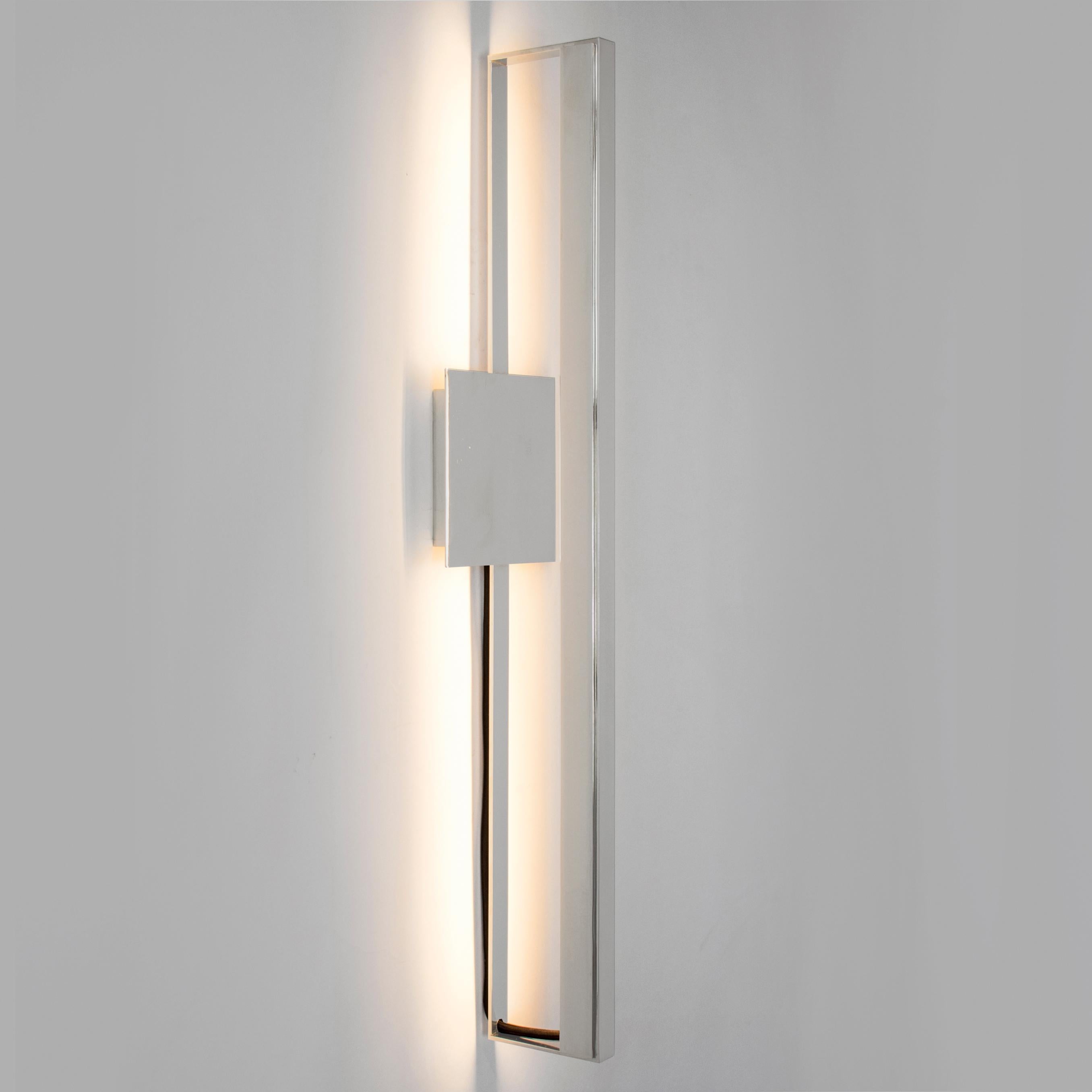 LED Bar Wall Sconce, 26 Inch In New Condition For Sale In Toronto, CA