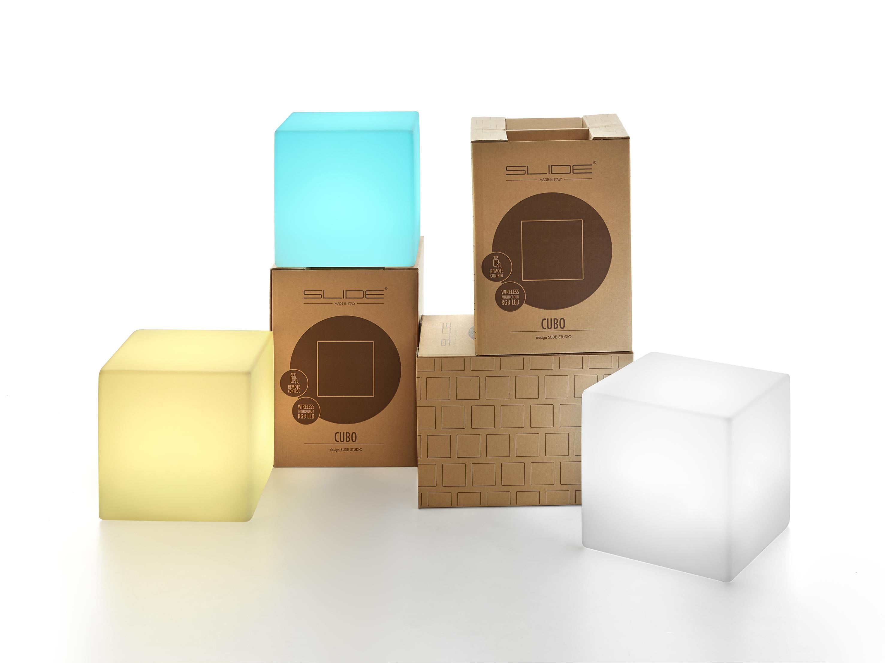 LED Light White Cubo Pouf Stool by SLIDE Studio For Sale 3