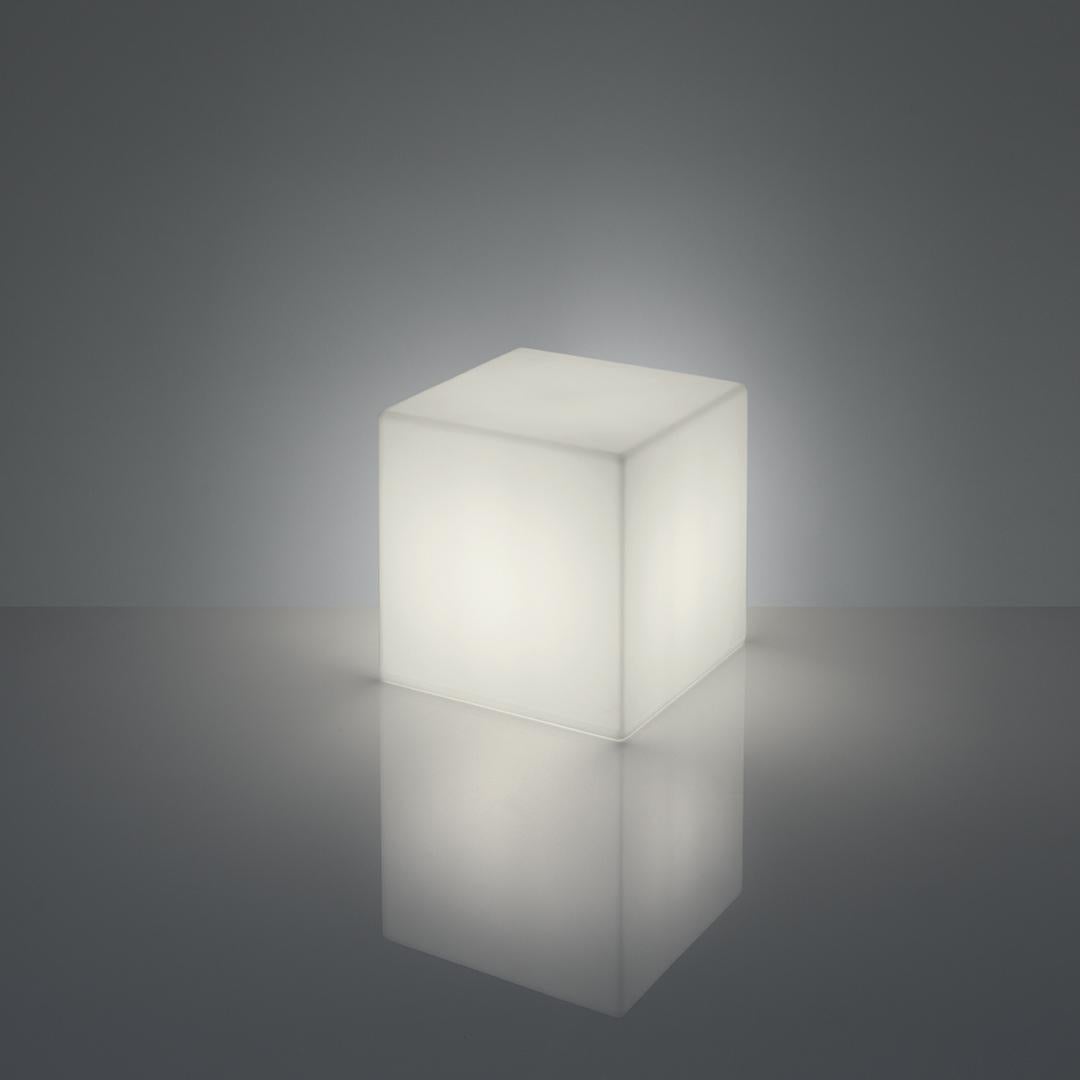 LED Light White Cubo Pouf Stool by SLIDE Studio
Dimensions: D 43 x W 43 x H 43 cm. 
Materials: Polyethylene.
Weight: 4 kg.

Available in different color options. This product is suitable for indoor use. RGB LED multicolor system. 3W battery RGBW LED