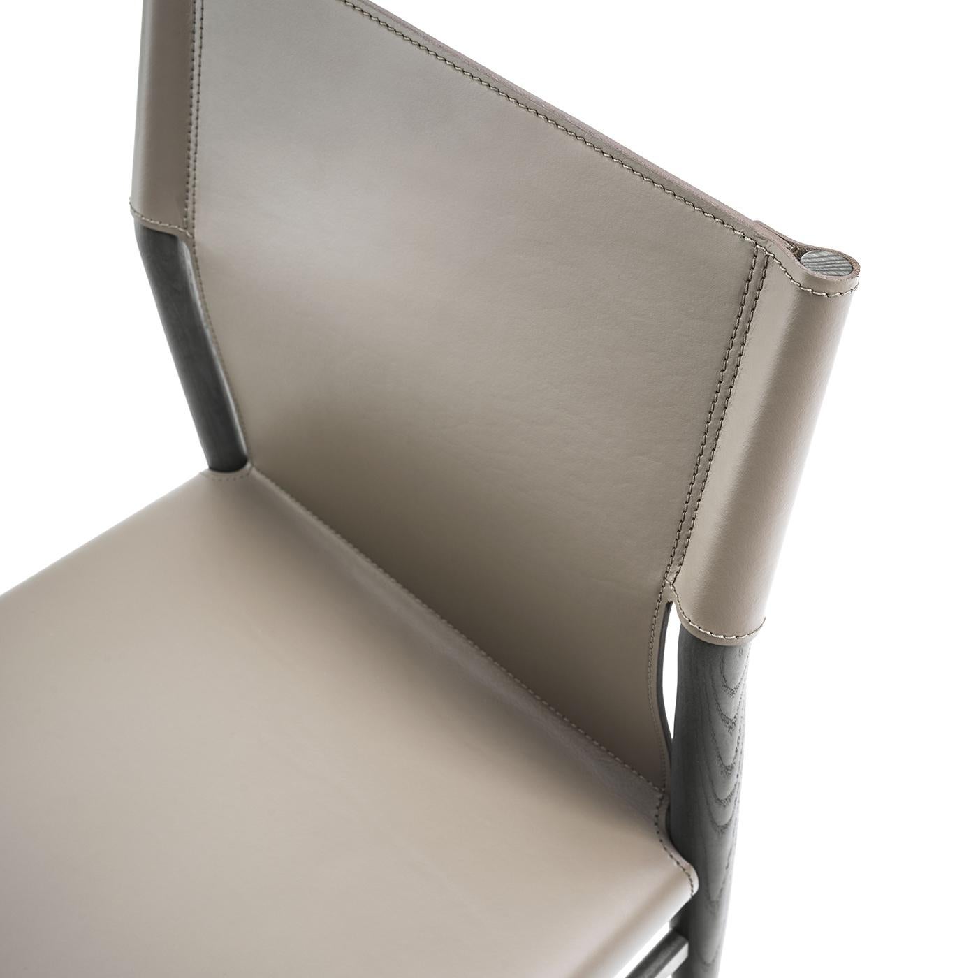Ledermann-Stuhl von Tom Kelley (21. Jahrhundert und zeitgenössisch) im Angebot