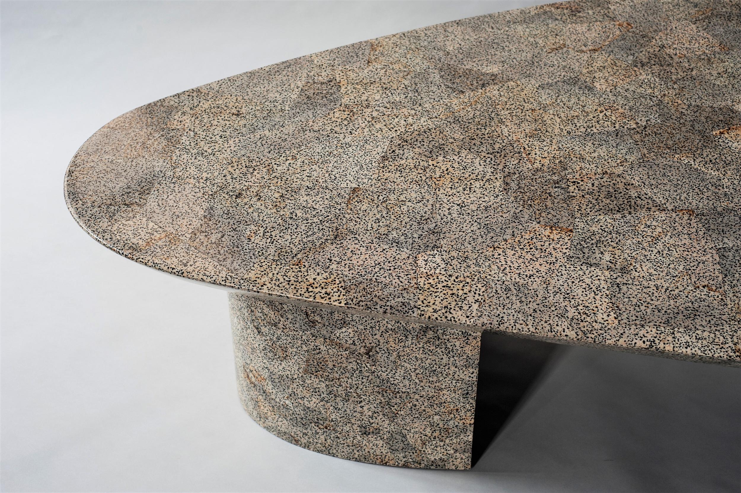 Indien Table basse à rebord par DeMuro Das en jaspe dalmatien en vente