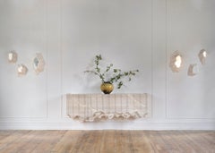 Console flottante Bone White de Simon Johns