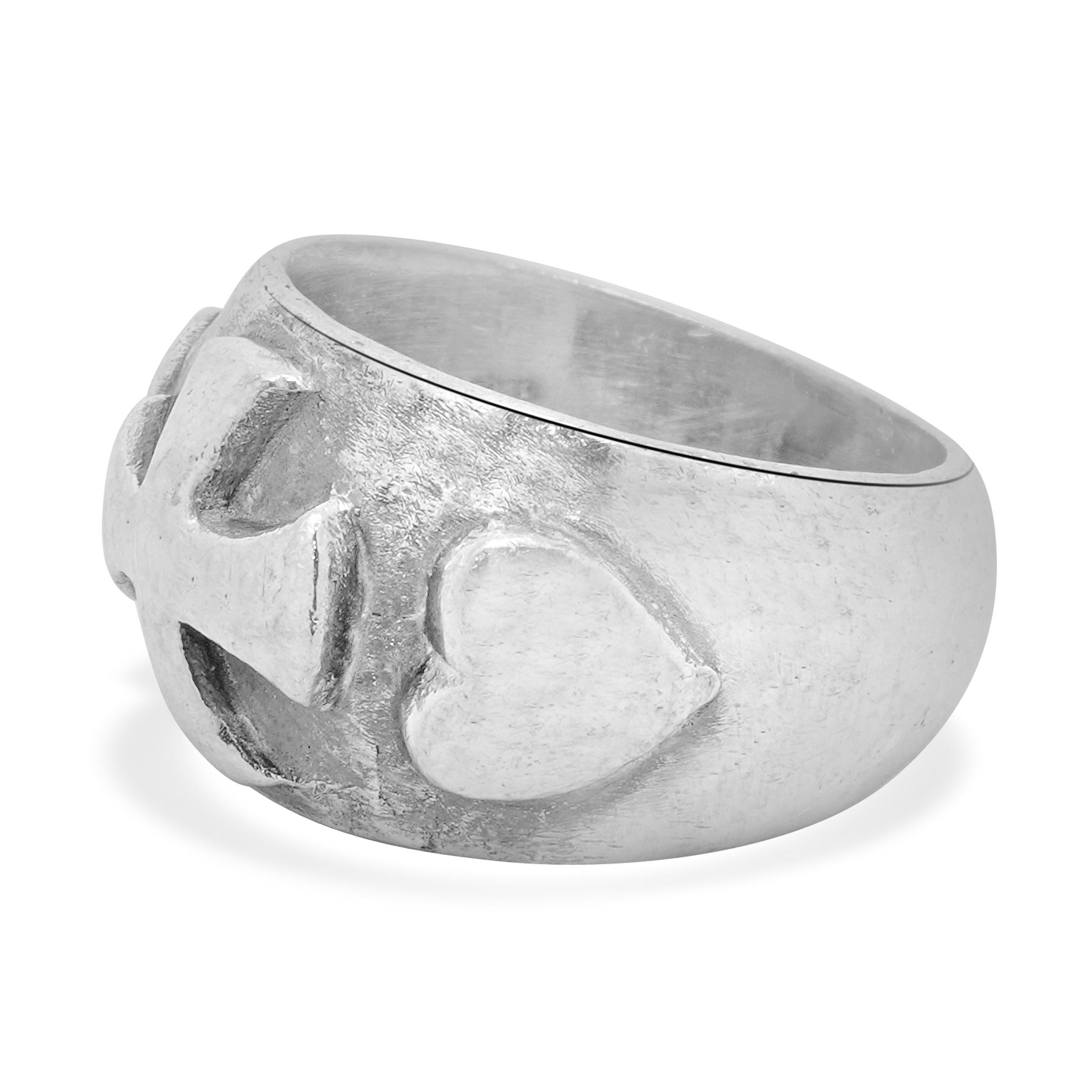 Diseñador: Lee Brevard
Material: Plata de ley 
Tamaño del anillo: 6,25 (espera hasta 2 días laborables más para solicitar el tamaño)
Dimensiones: el anillo mide 12.5 mm de ancho
Peso: 11,77 gramos
