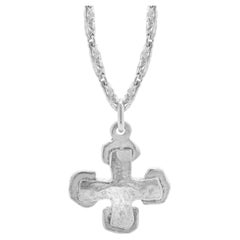 Collier en argent sterling avec grande croix de palmier Lee Brevard