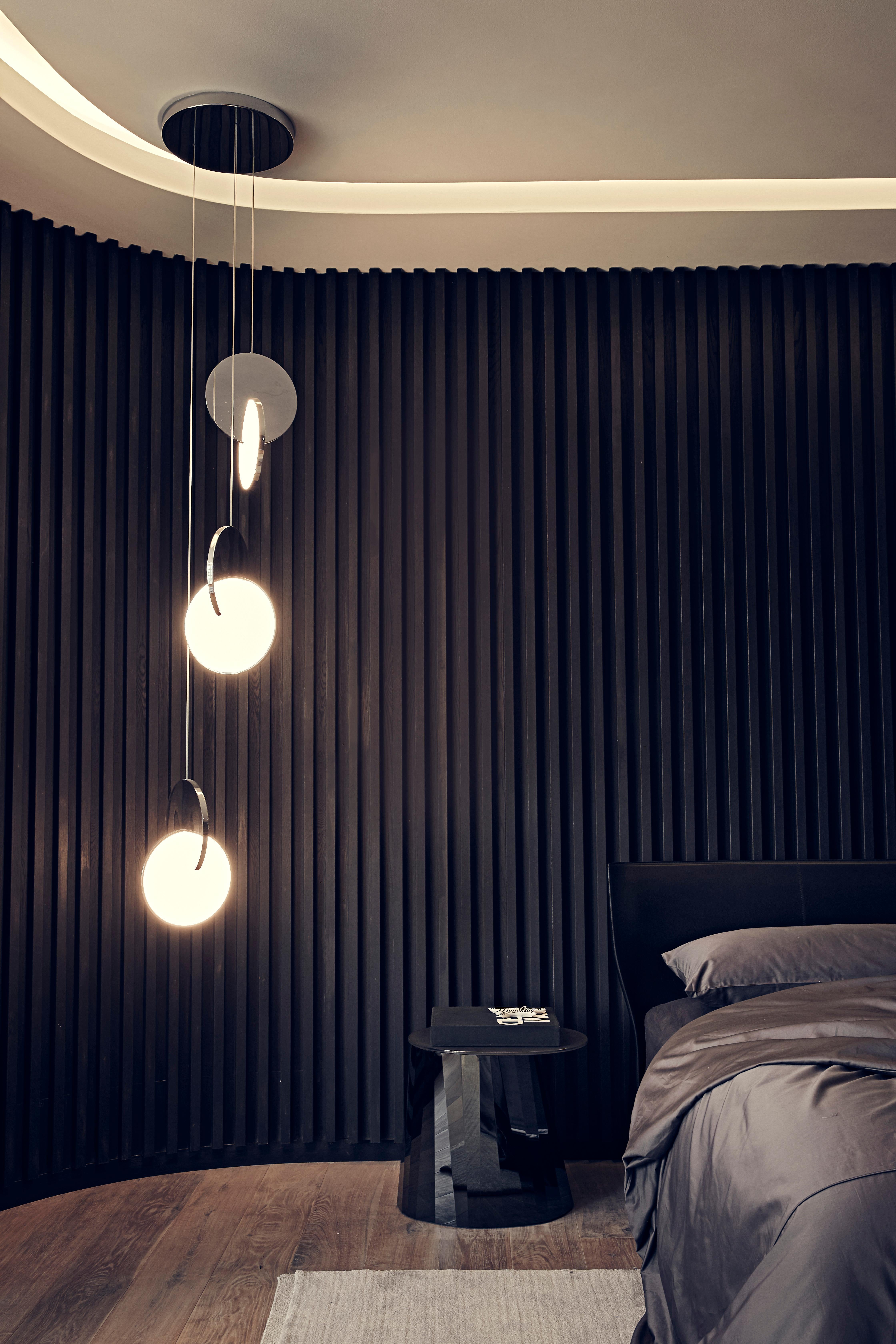 Lee Broom - Lustre 3 pièces Eclipse Neuf - En vente à New York, NY