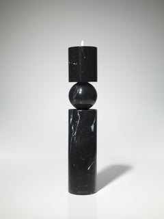 Lee Broom - Candelero Fulcrum Mármol Negro - Grande