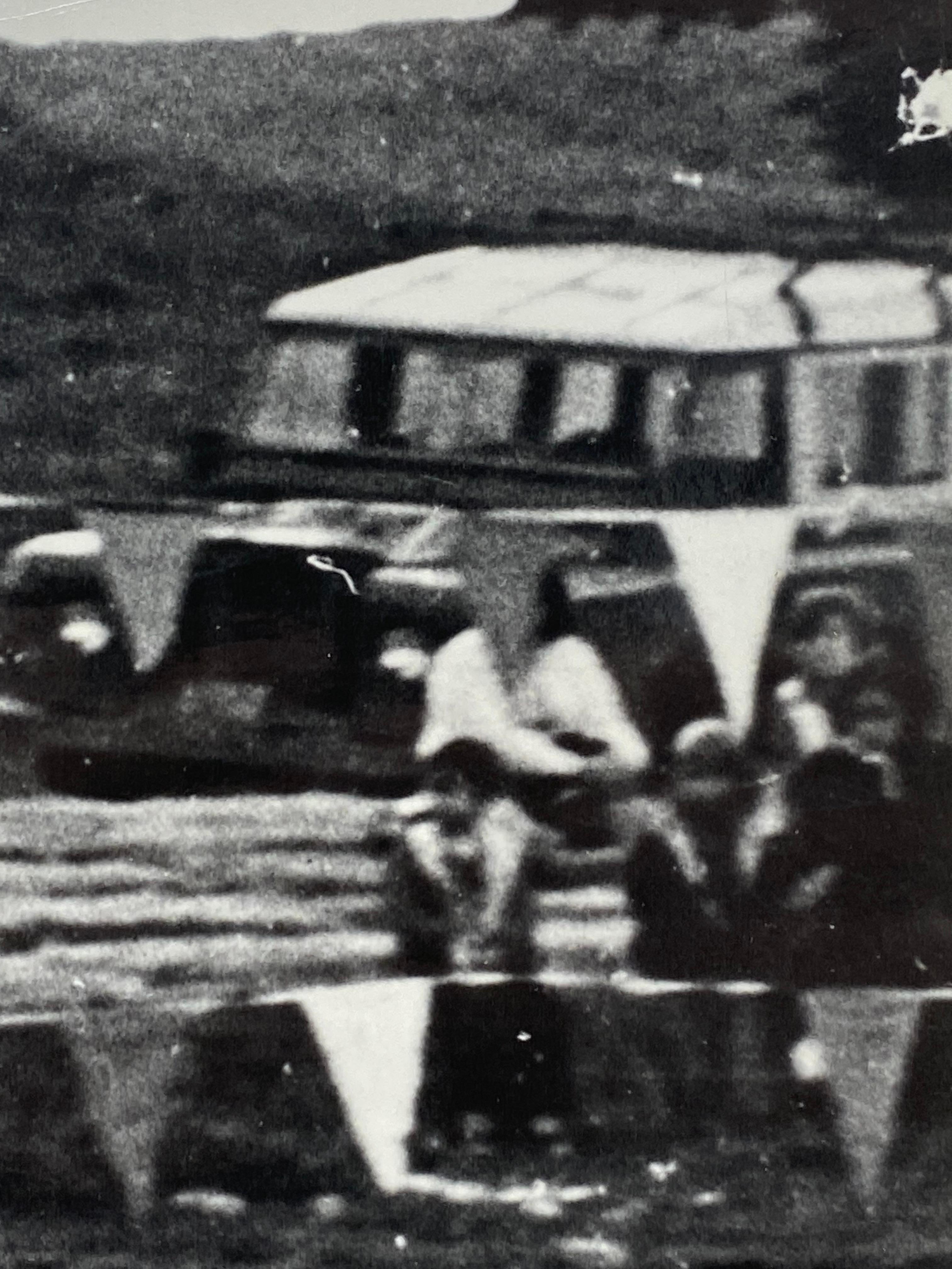 Foto in bianco e nero di Lee Denim Clown Rodeo, anni '60 in vendita 1