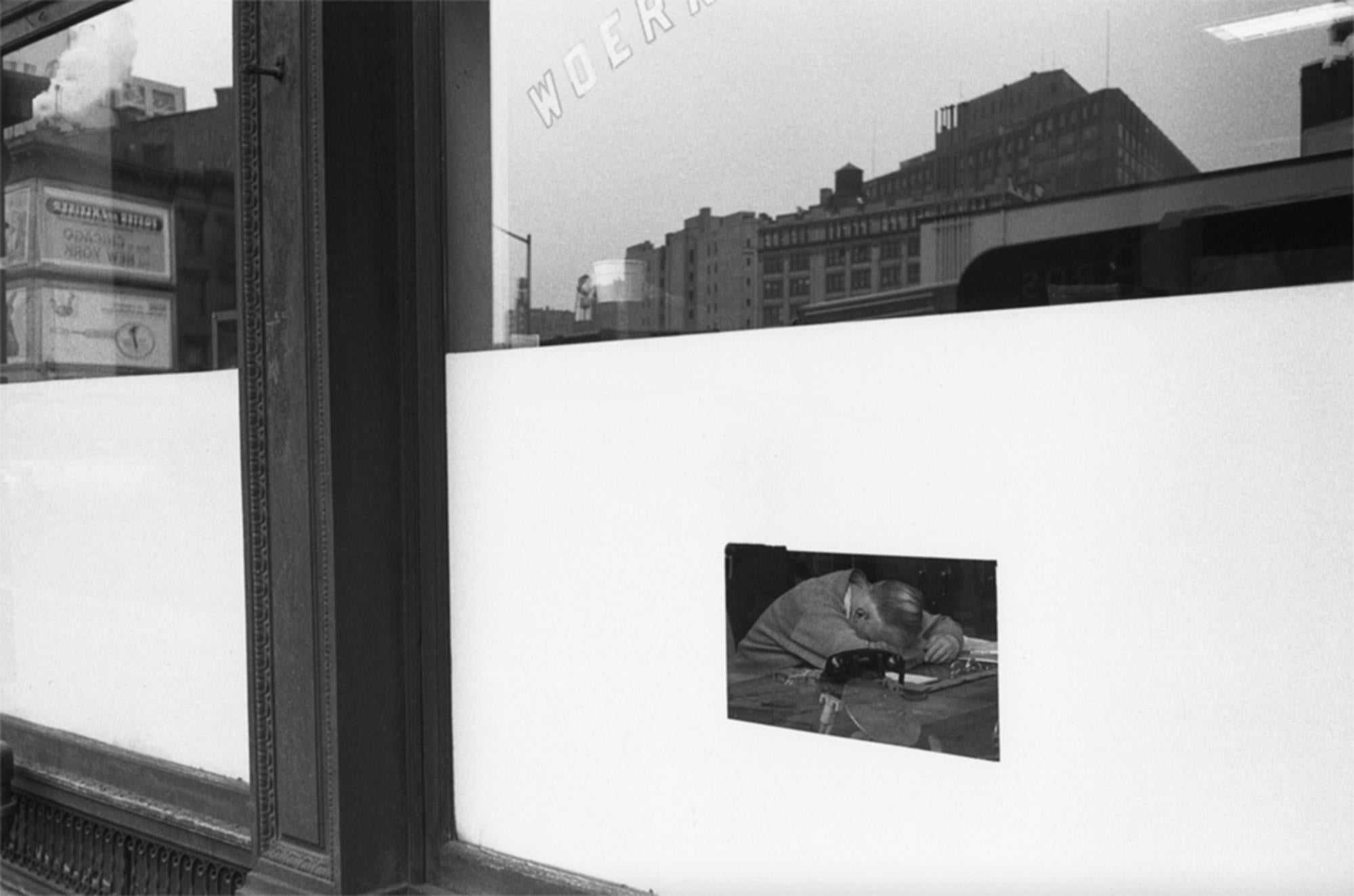 New York City, 1964 - Contemporary Photograph by Lee Friedlander