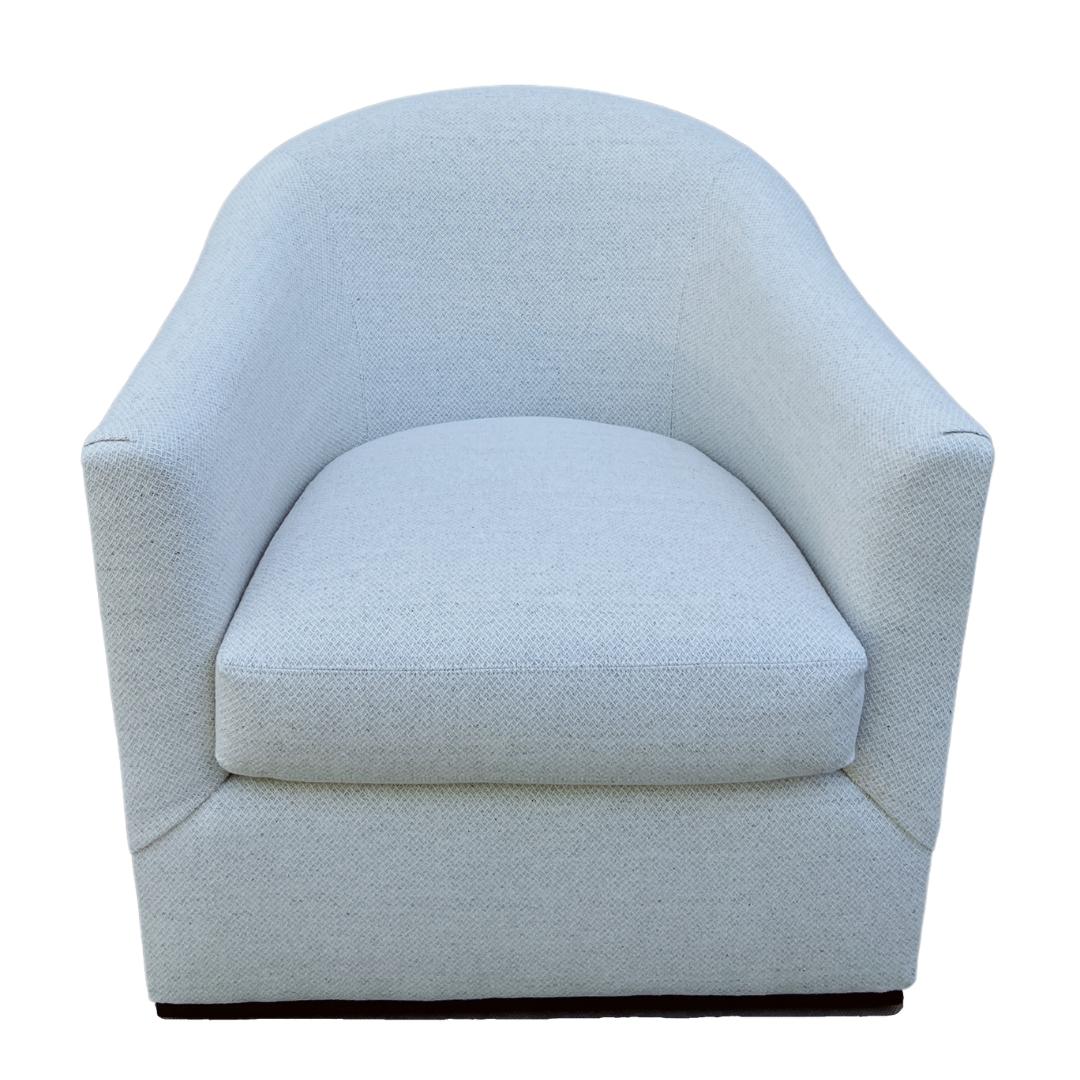 Lee Industries Swivel Chair In New Condition In Alpharetta, GA