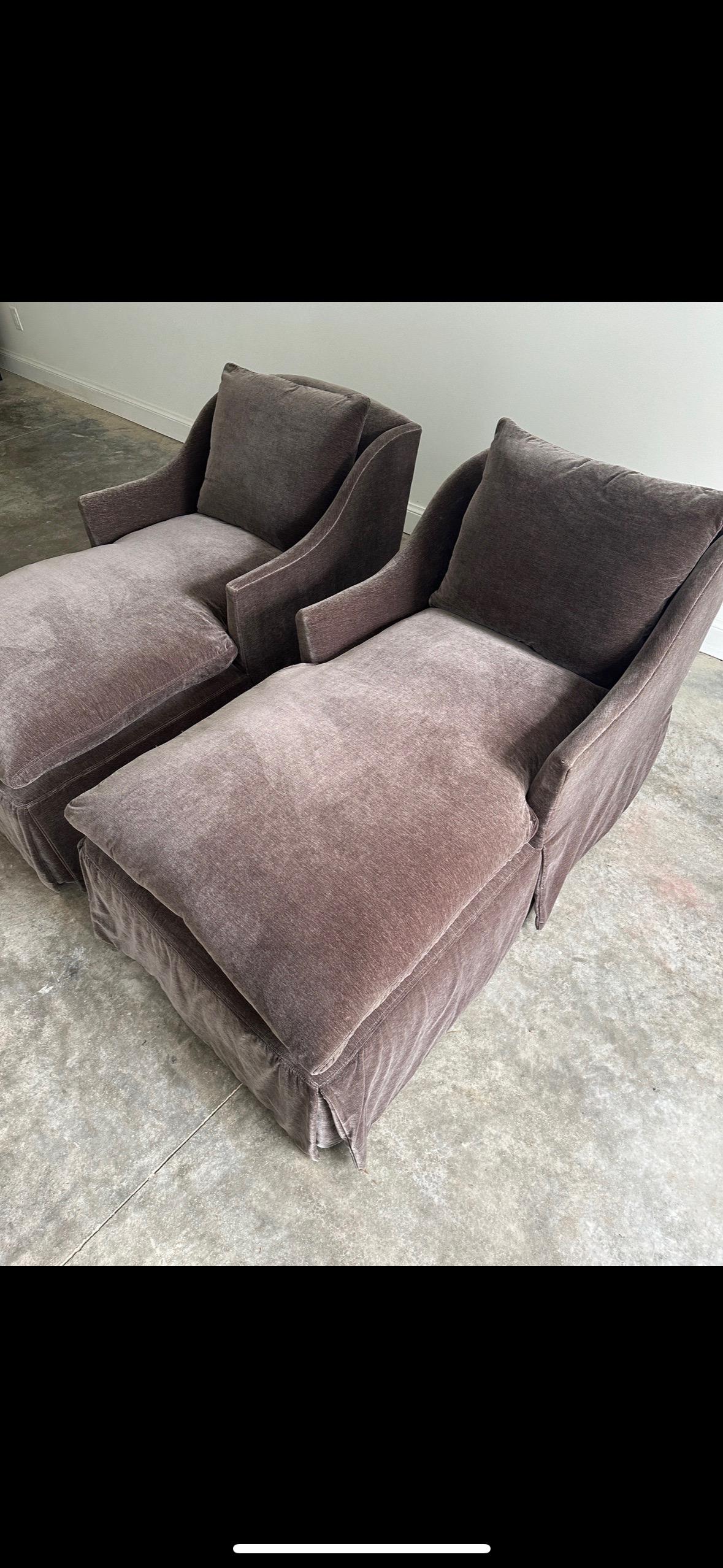 Lee Industries Velvet Chaise Lounge For Sale 4
