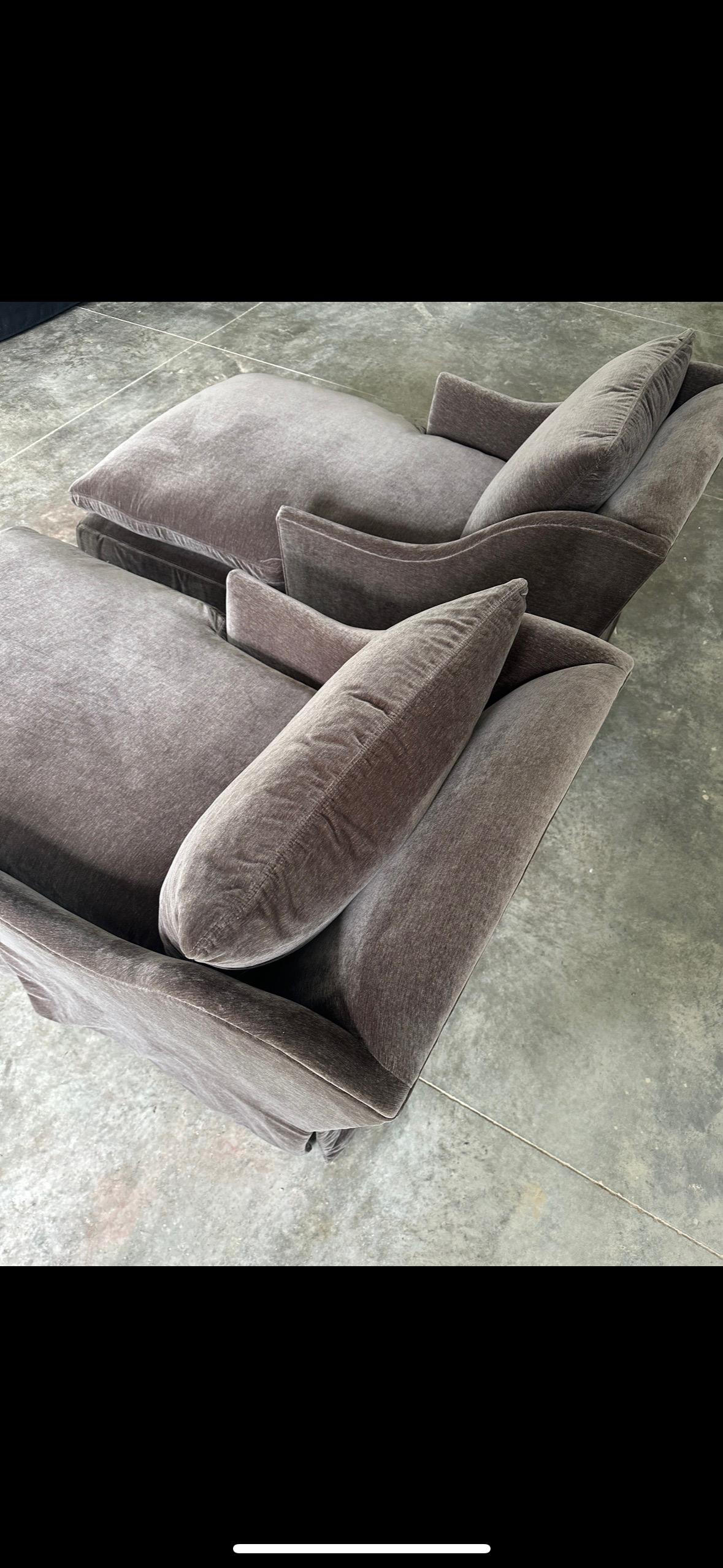 Lee Industries Velvet Chaise Lounge For Sale 5