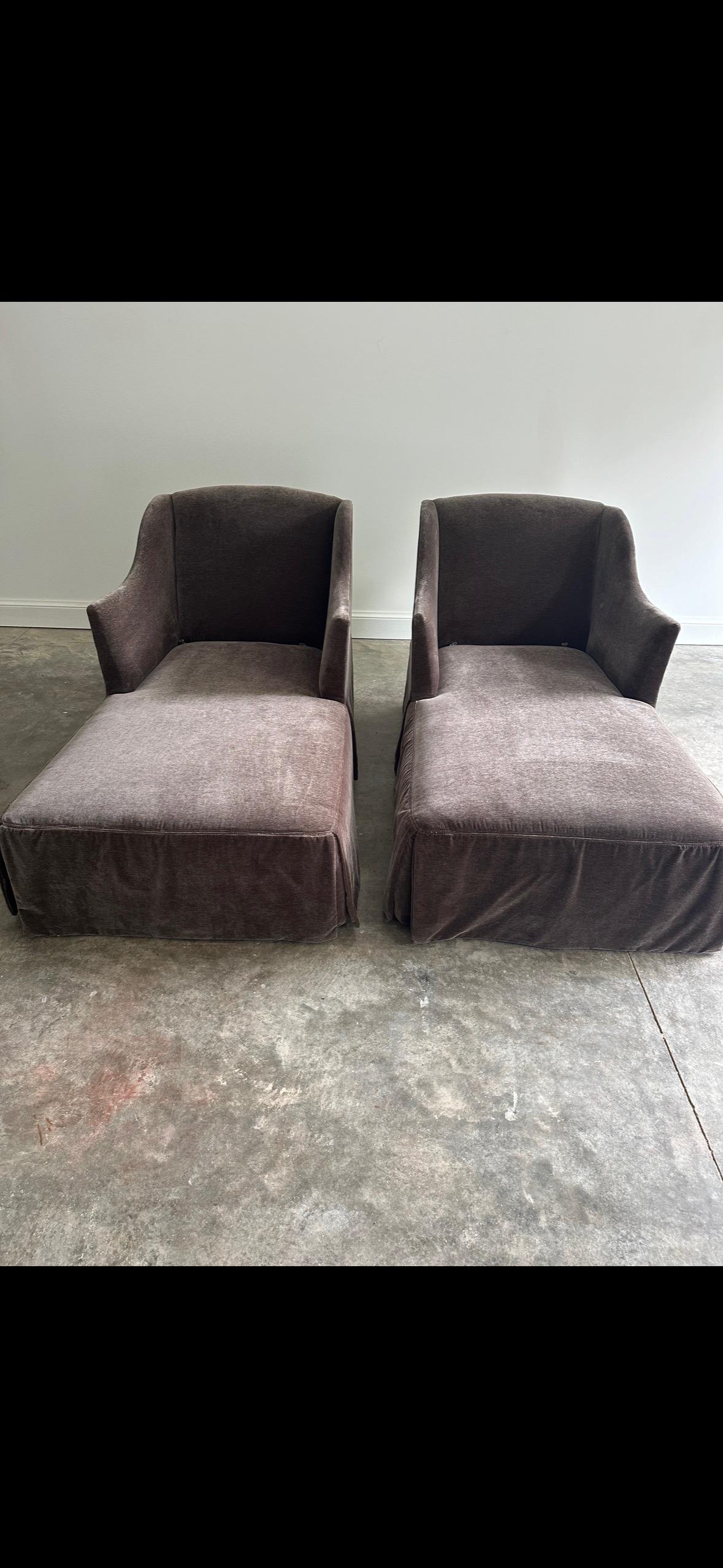 Regency Lee Industries Velvet Chaise Lounge For Sale