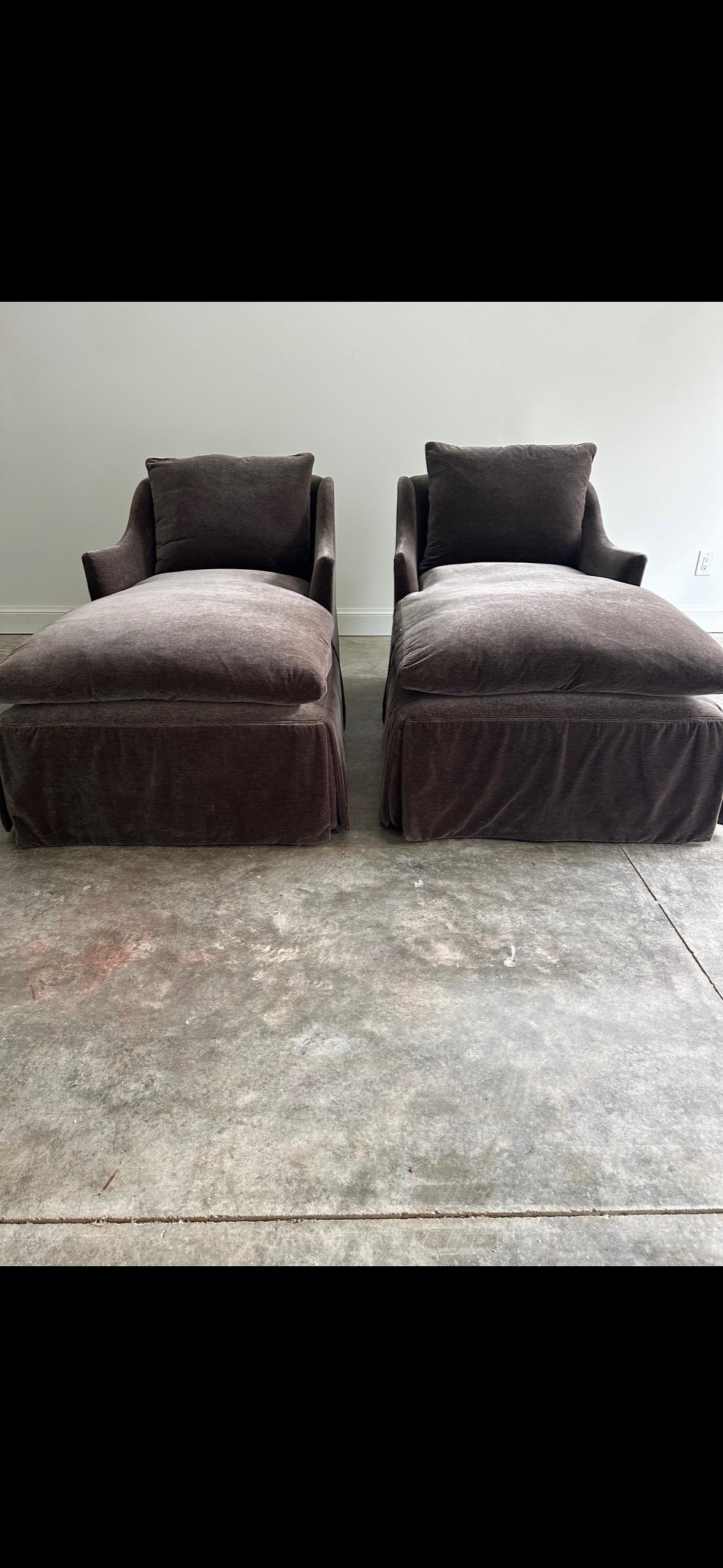 Lee Industries Velvet Chaise Lounge For Sale 2