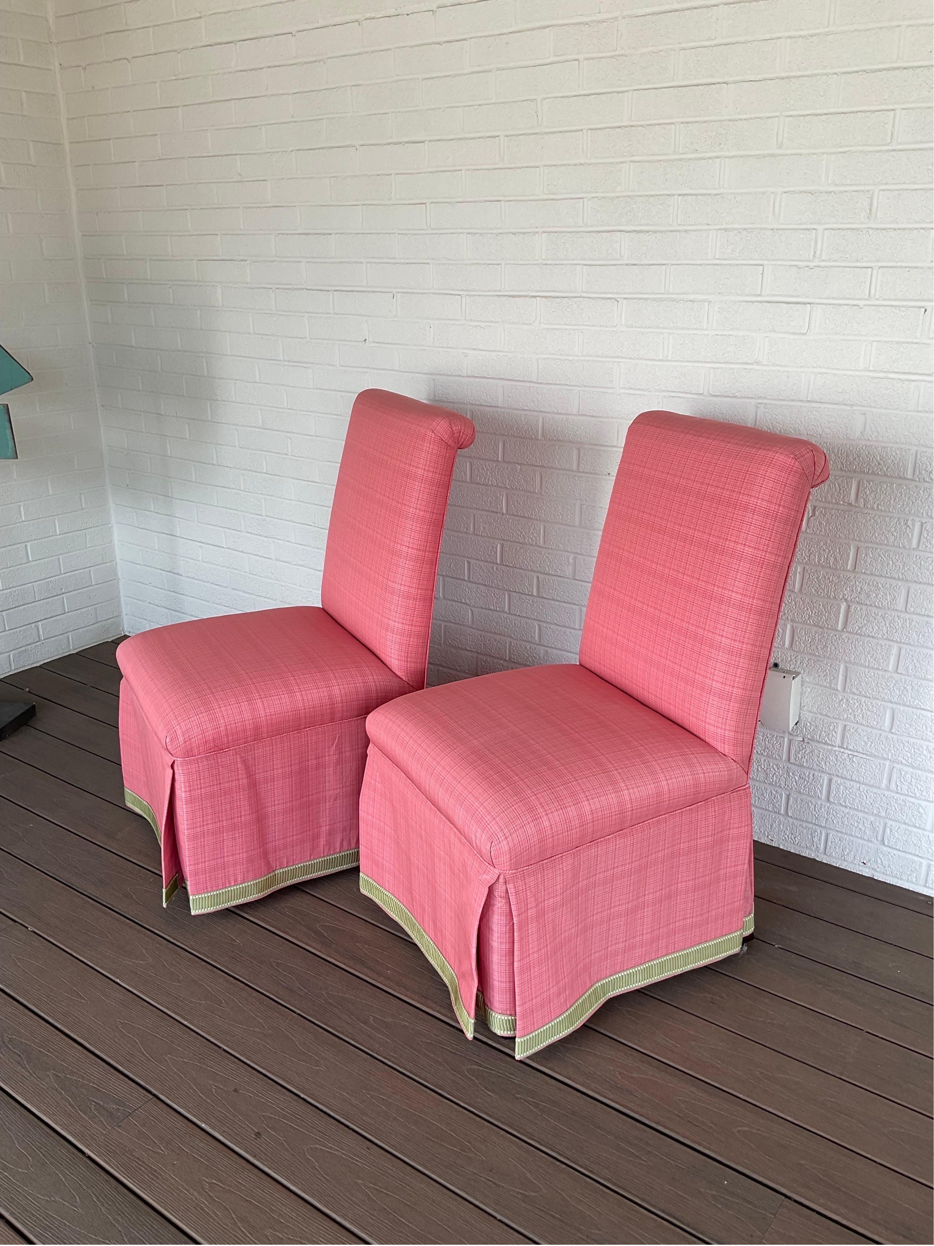 Lee Jofa Custom Parsons Chairs, a Pair In Excellent Condition For Sale In Hartville, OH