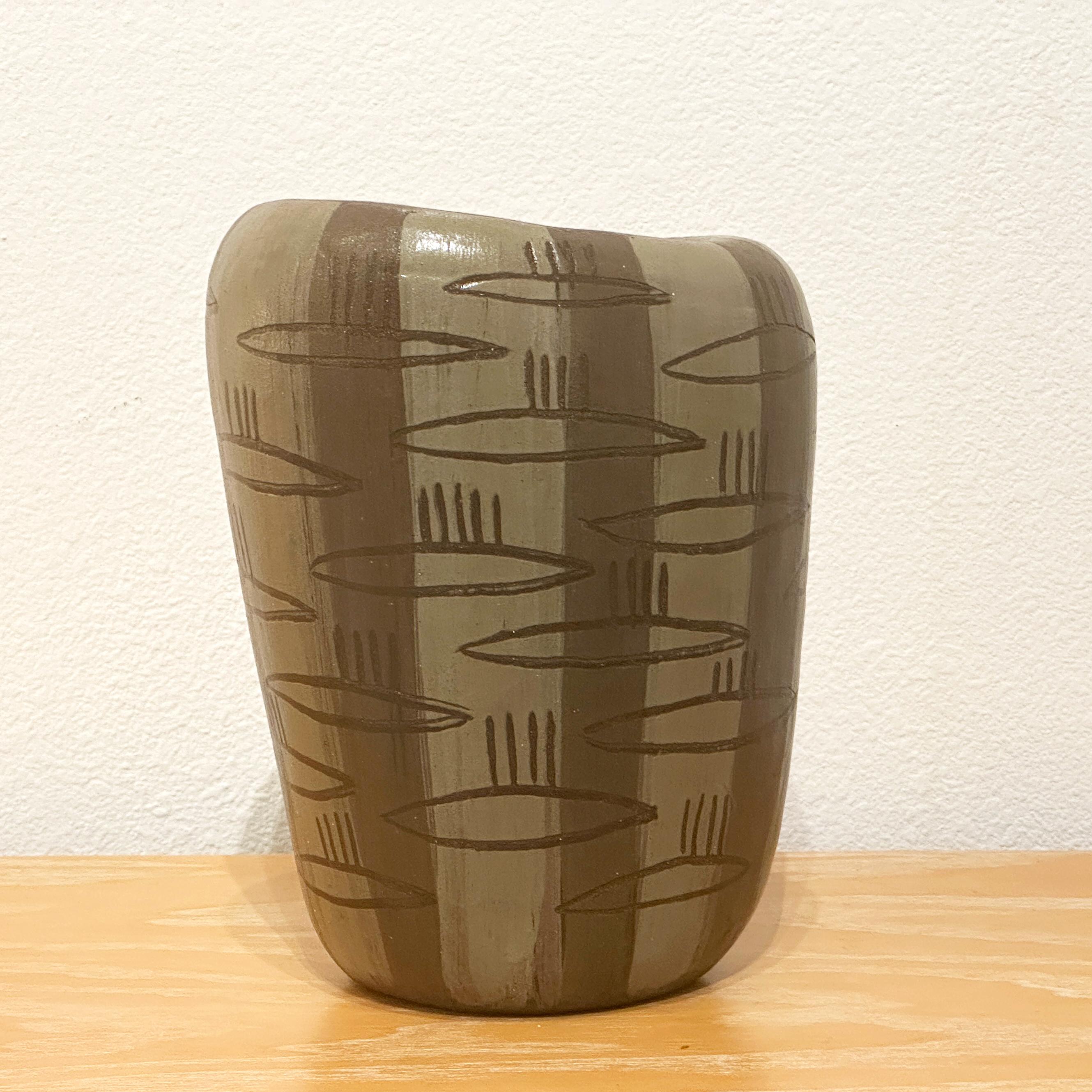 American Lee Rosen Design Technics Incised & Slip Decorated Abstract Design Vase ca 1950s For Sale