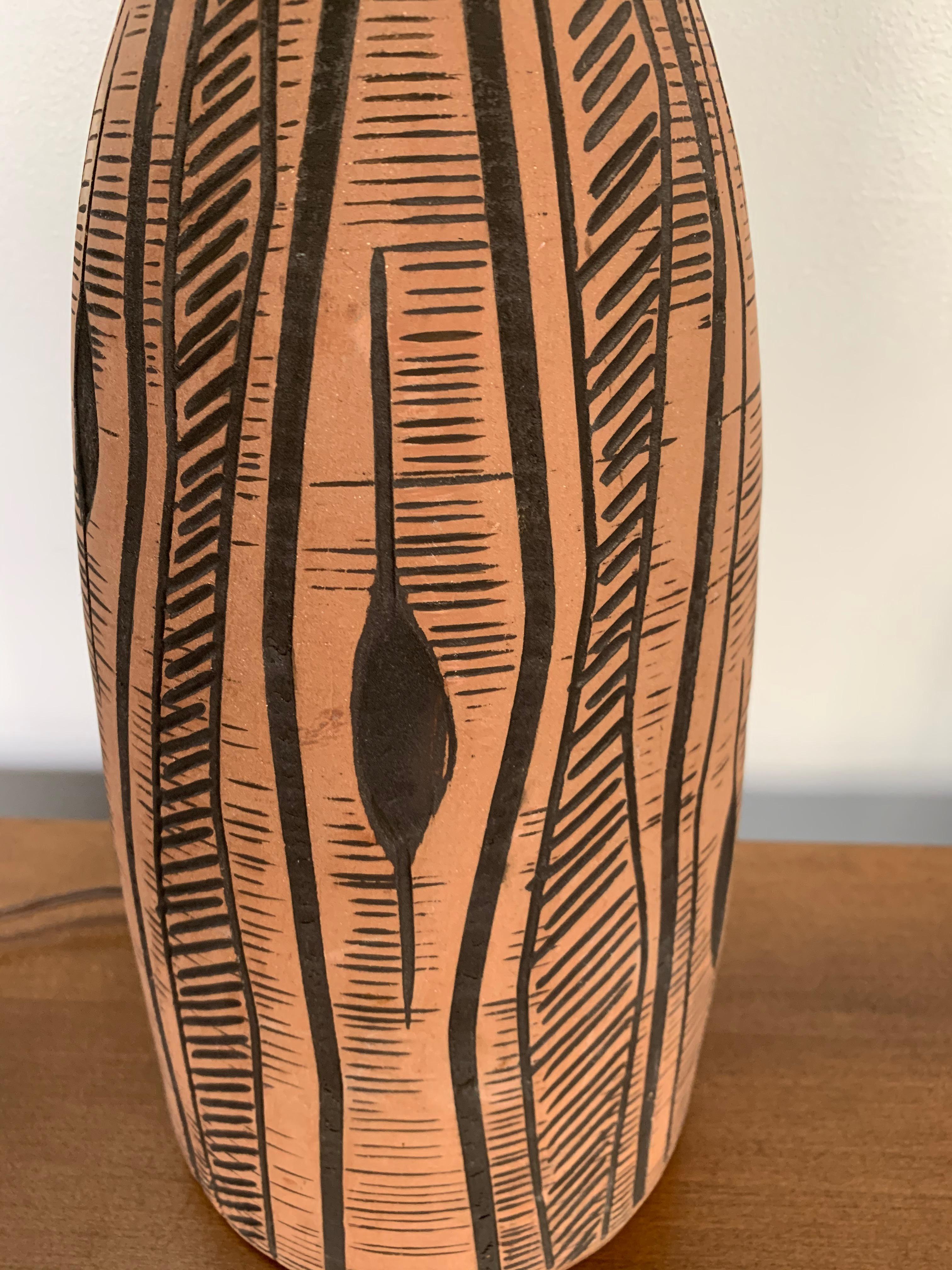 Mid-Century Modern Lee Rosen for Design-Technics Terracotta Colored Lamp with Incised Black Design For Sale