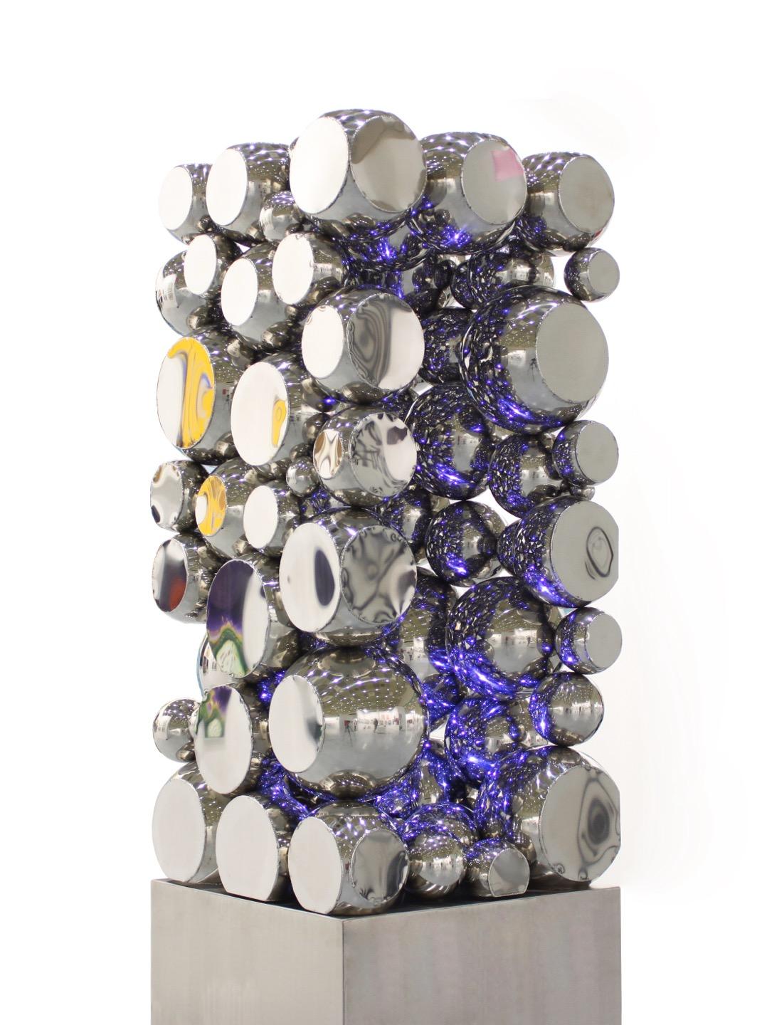 Lee Song Joon Abstract Sculpture - Infinity_B45
