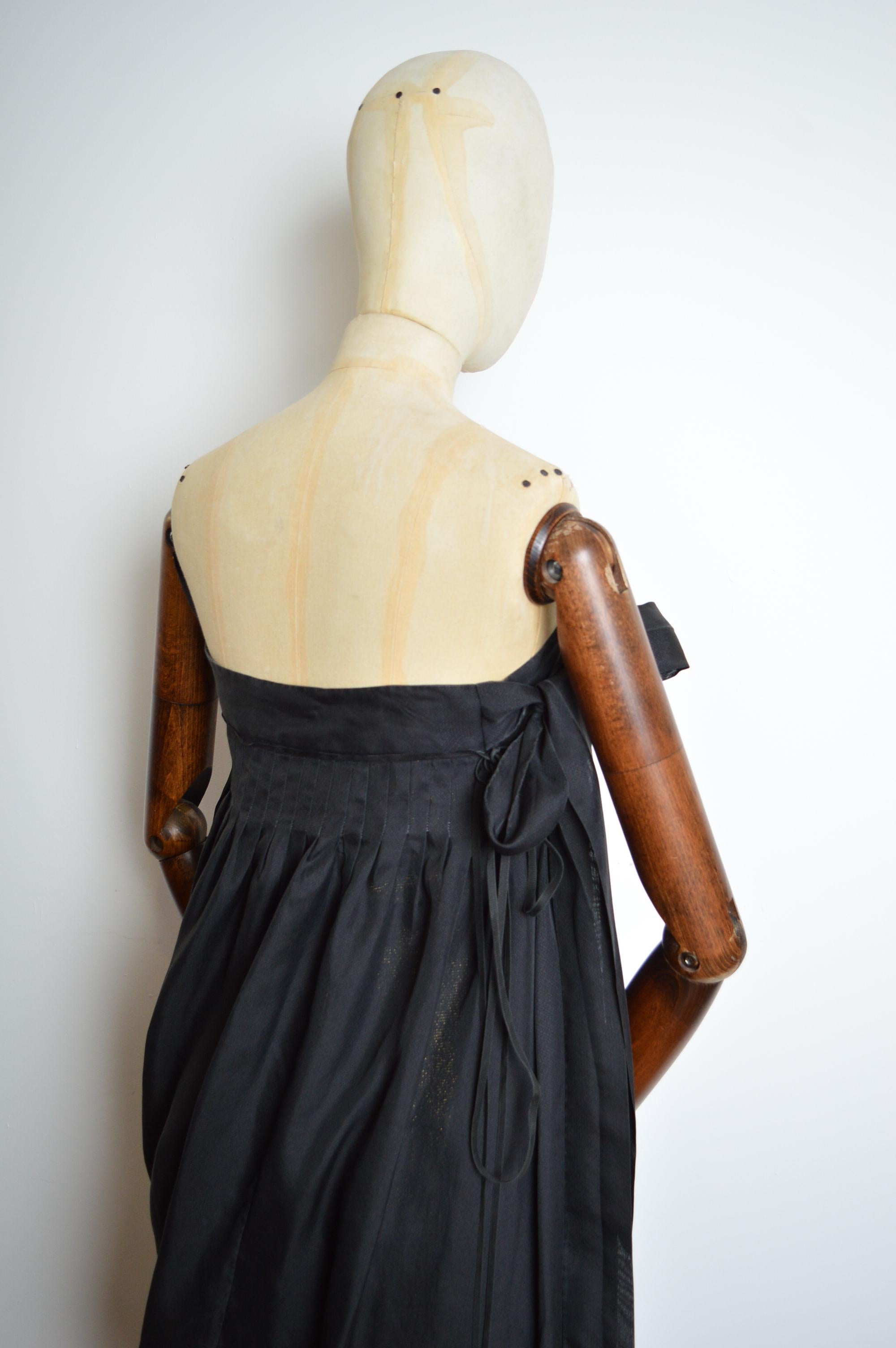 LEE YOUNG HEE 'Clothes of Wind' Abito hanbok nero in organza di seta tinto a mano in vendita 8