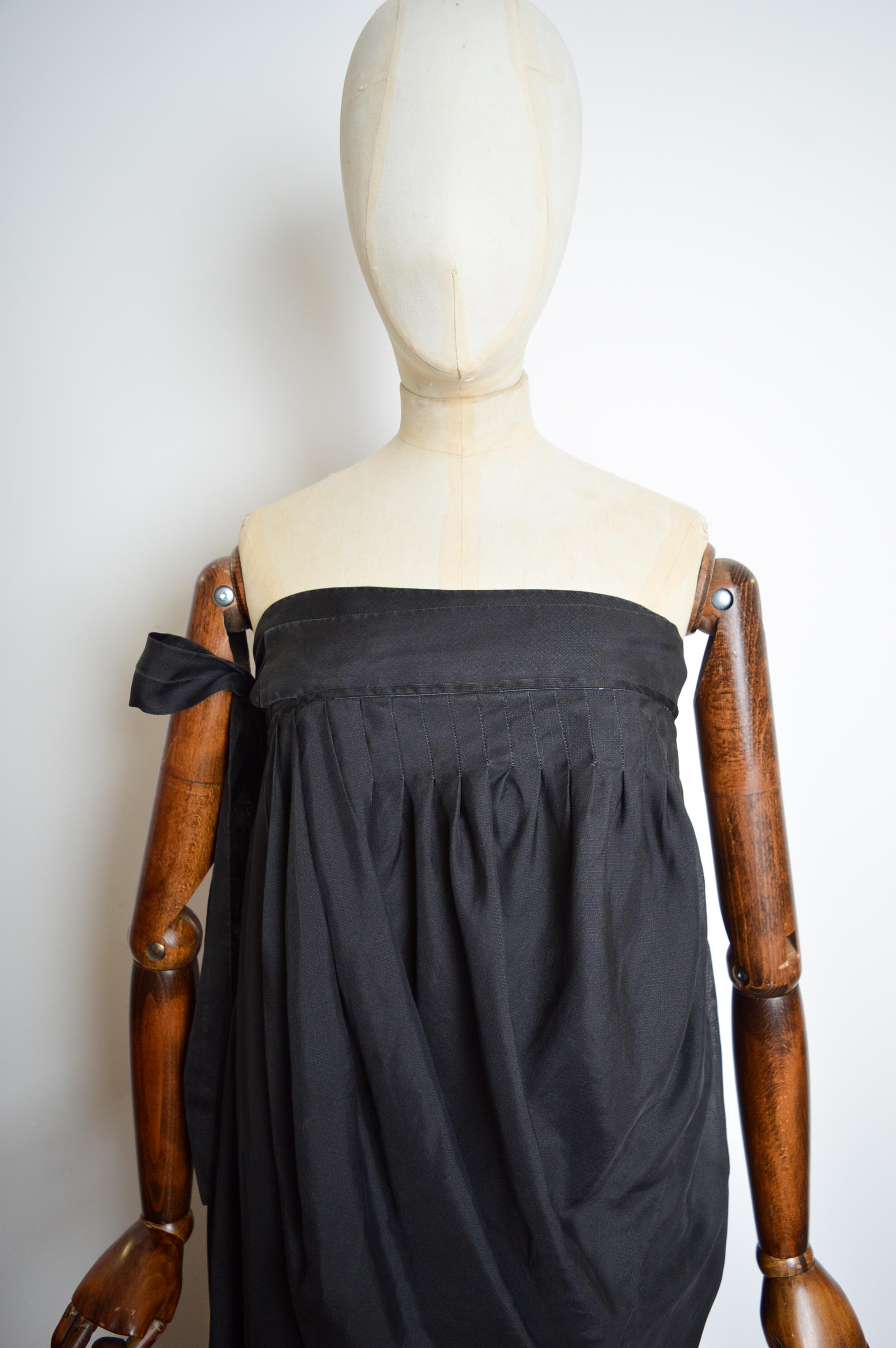 LEE YOUNG HEE 'Clothes of Wind' Abito hanbok nero in organza di seta tinto a mano in vendita 1