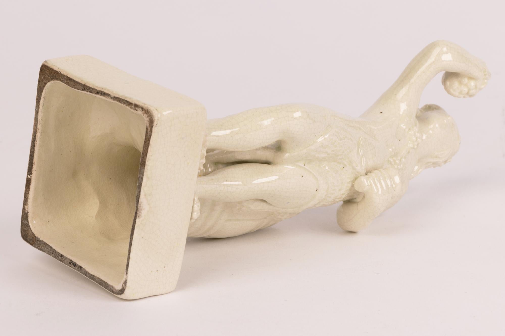 Inglese Gruppo di figure di Bacco di Leeds Pottery Creamware Pottery in vendita