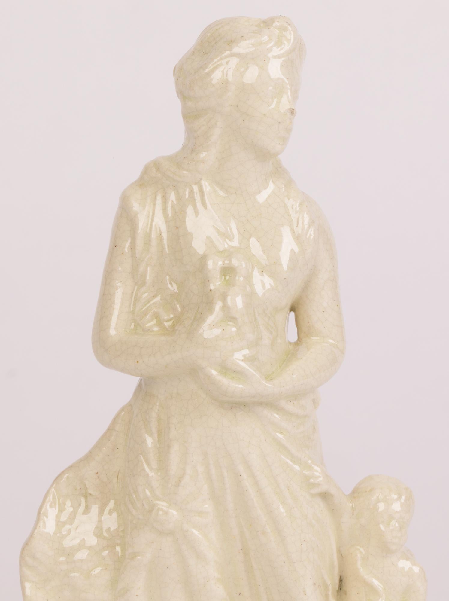 Grupo de figuras Venus y Cupido de cerámica Creamware de Leeds Pottery en venta 8