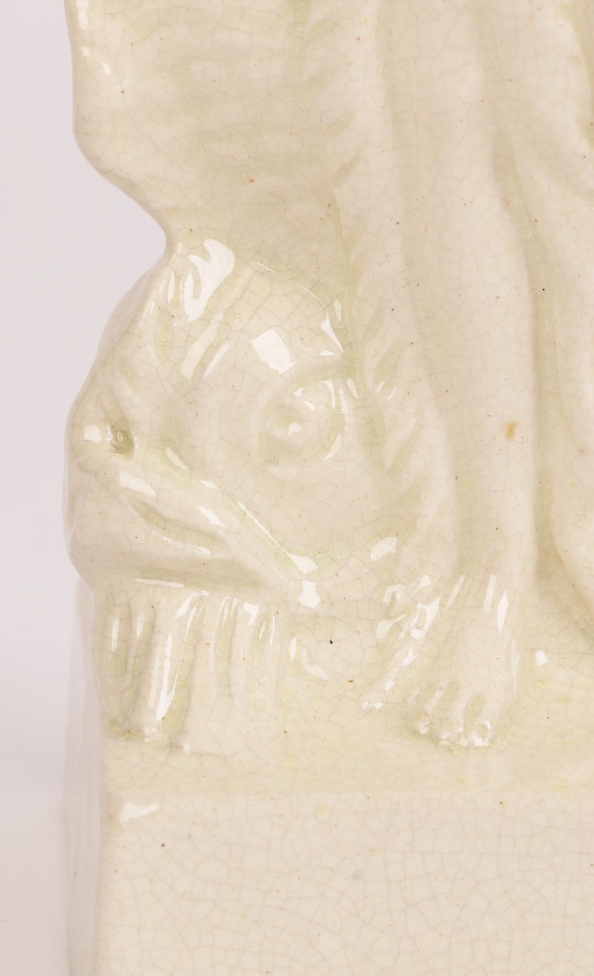 Leeds Pottery Creamware Töpferei Venus und Amor Figur Gruppe im Zustand „Gut“ im Angebot in Bishop's Stortford, Hertfordshire