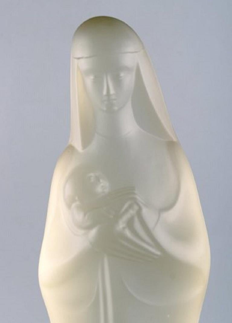 Leerdam, Holland, Large Sculpture of Madonna in Art Glass, 20th Century For Sale 2