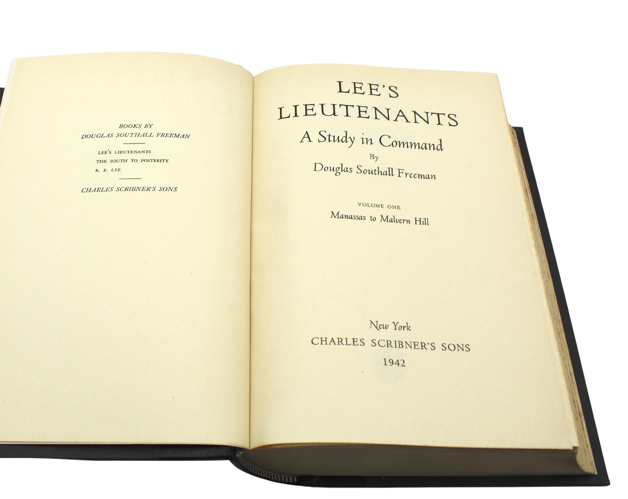 Cuir Les Lieutenants de Douglas Southhall Freeman, trois volumes, première édition, 1942 en vente