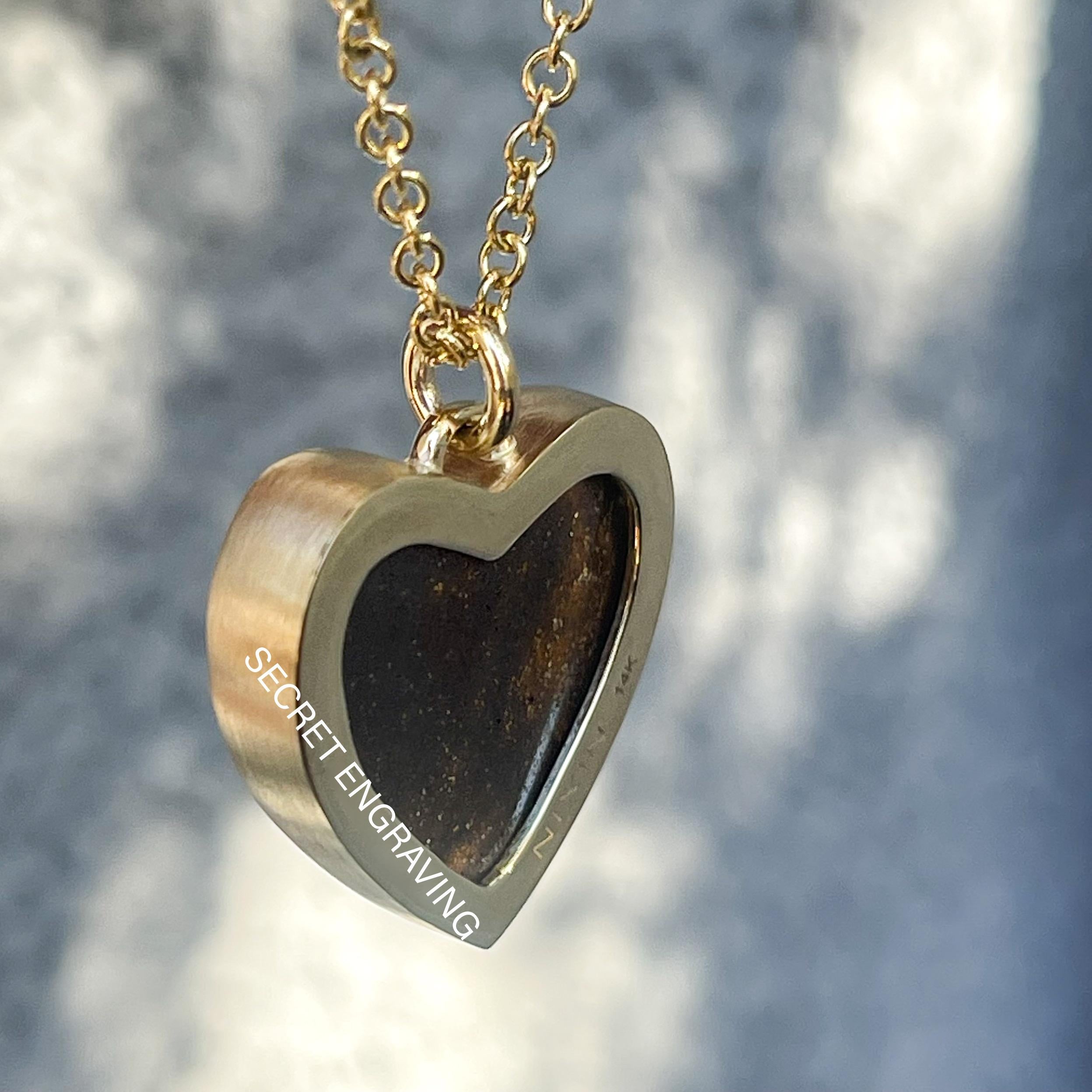 Left My Heart in Bermuda Australian Opal Necklace in 14k Gold by NIXIN Jewelry For Sale 4