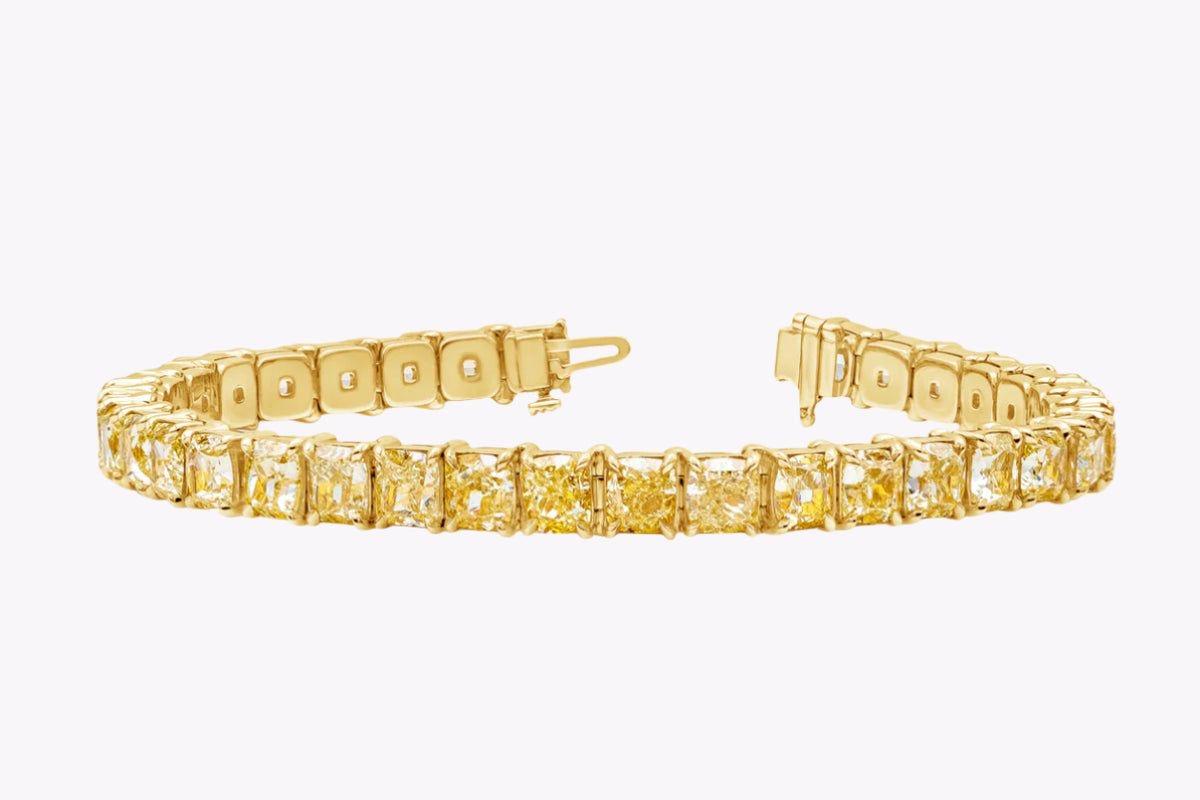 Contemporain LEGACY 40 Carat  Diamants de taille coussin de couleur jaune fantaisie Bracelet de tennis en vente