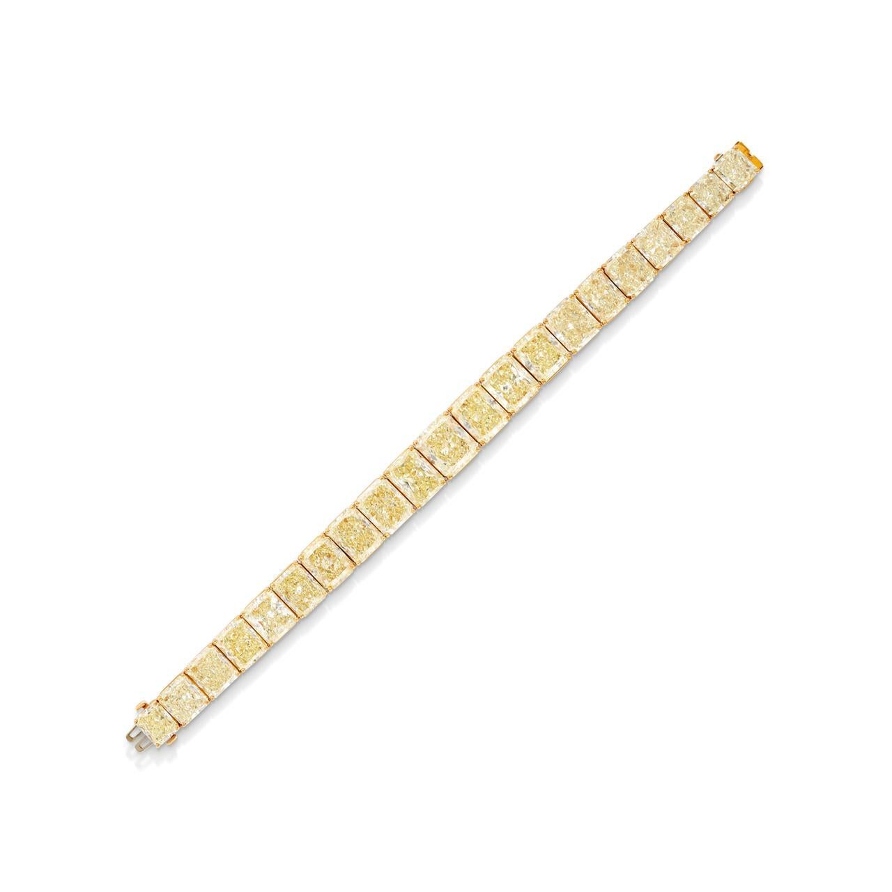 LEGACY Bracelet avec diamant radiant de 40 carats de couleur jaune fantaisie  Certifié GIA Unisexe en vente
