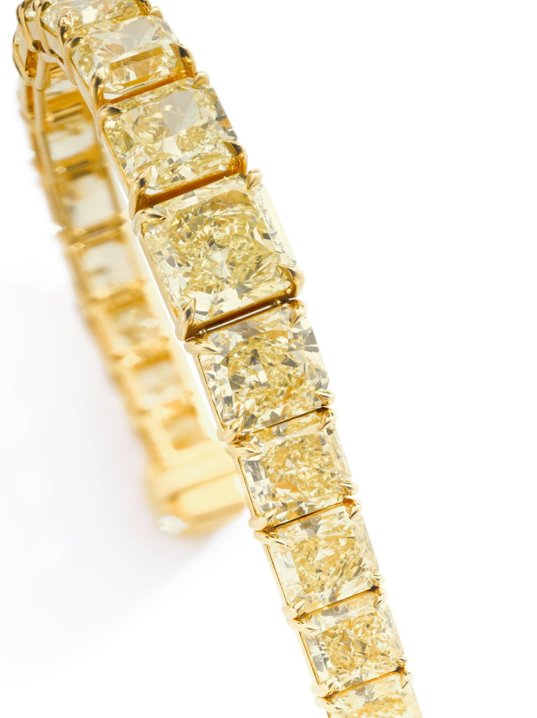 LEGACY Bracelet en diamant radiant de 50 carats  Jaune fantaisie  Certifié GIA en vente 4