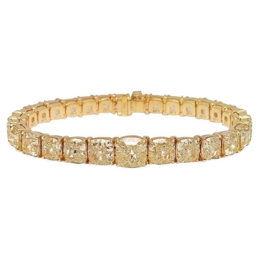 LEGACY 55 Carat  Diamants naturels de taille coussin de couleur jaune fantaisie Neuf - En vente à Mumbai, IN