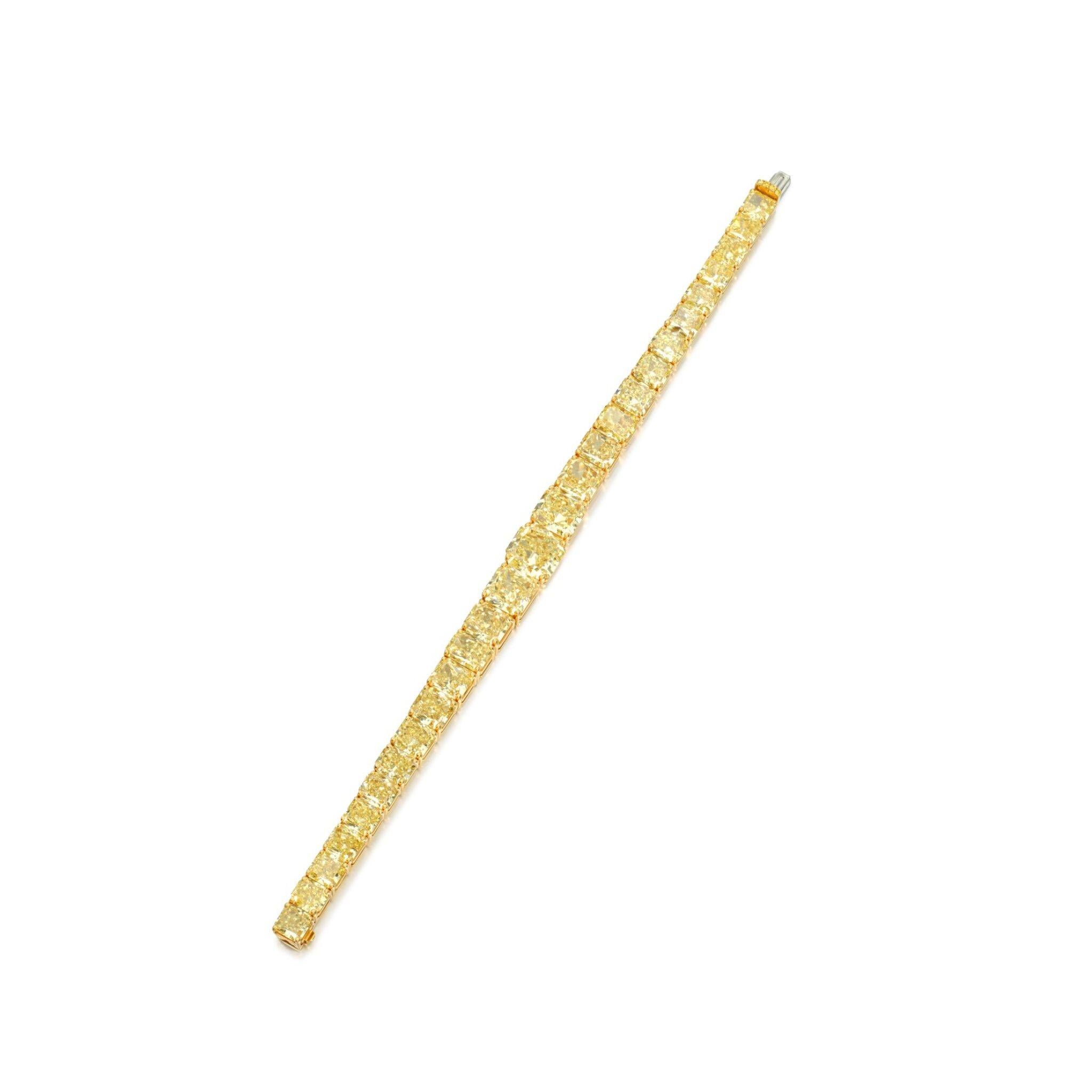 LEGACY 55 Carat  Diamants naturels de taille coussin de couleur jaune fantaisie certifiés GIA Neuf - En vente à Mumbai, IN