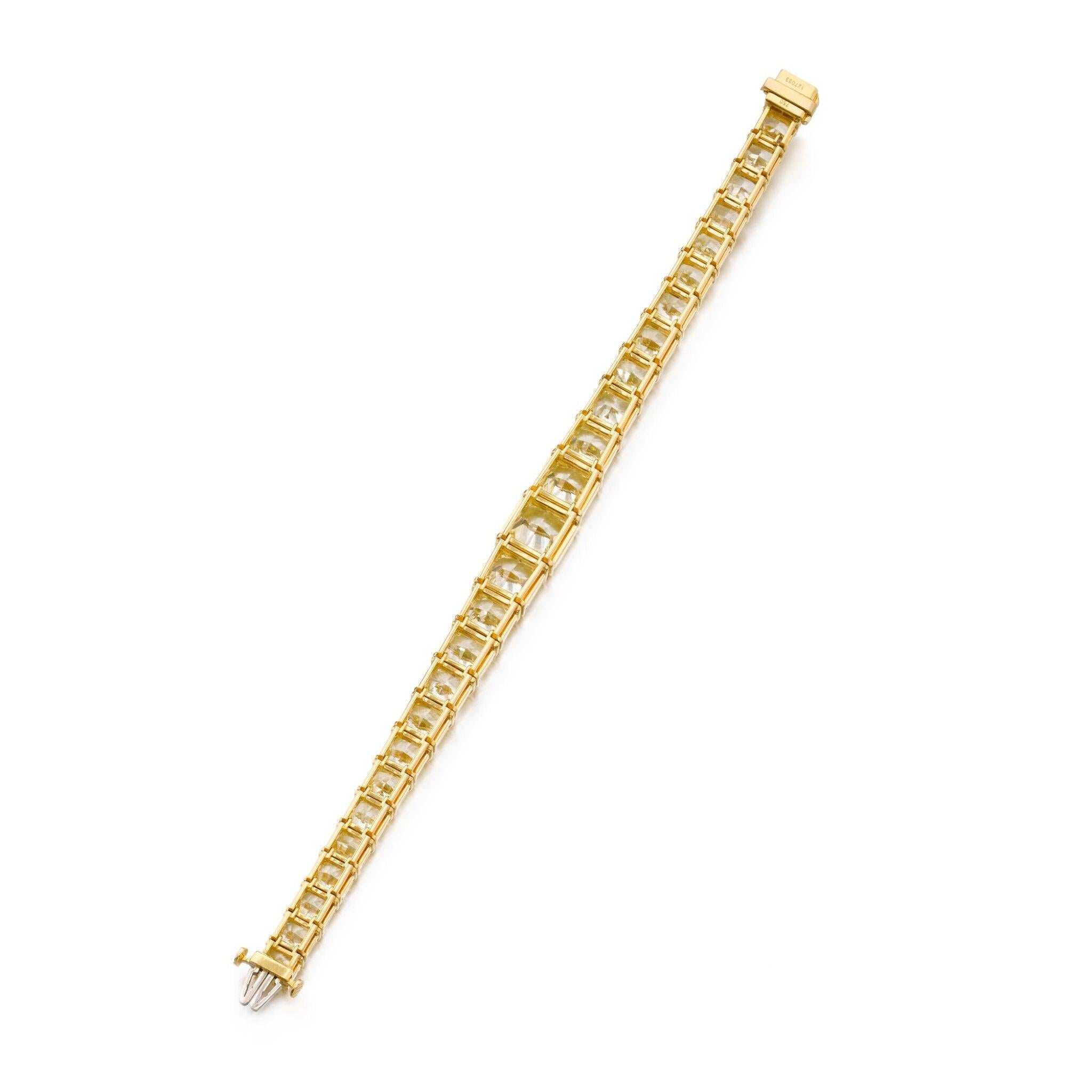 LEGACY 55 Carat  Diamants naturels de taille coussin de couleur jaune fantaisie certifiés GIA en vente 3