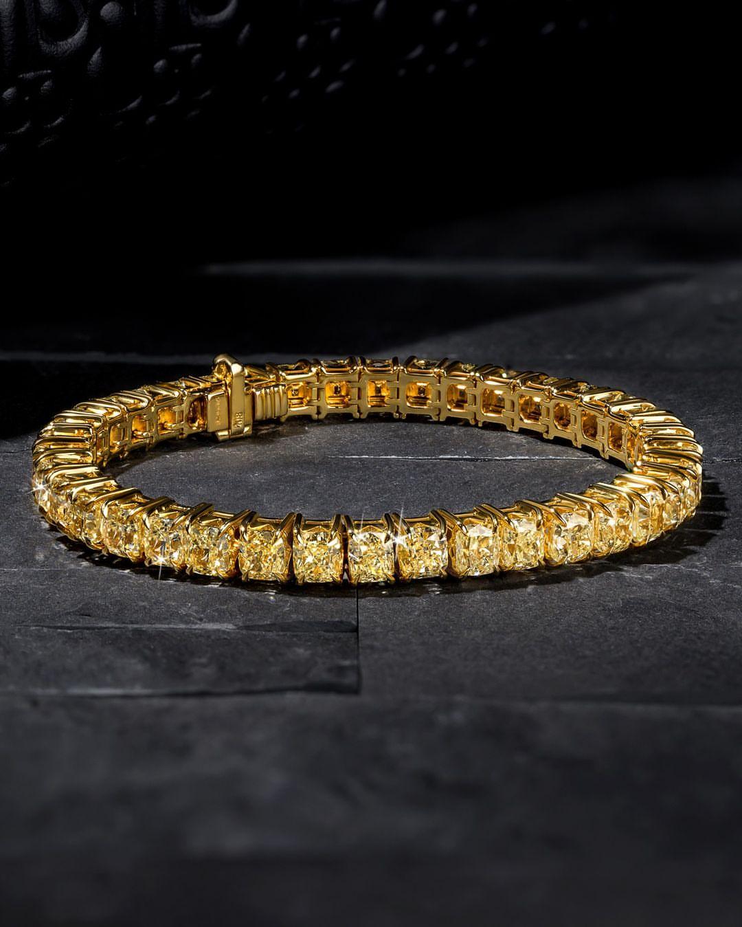 LEGACY 60 Carat  Diamants de taille coussin de couleur jaune fantaisie Bracelet de tennis GIA en vente 4