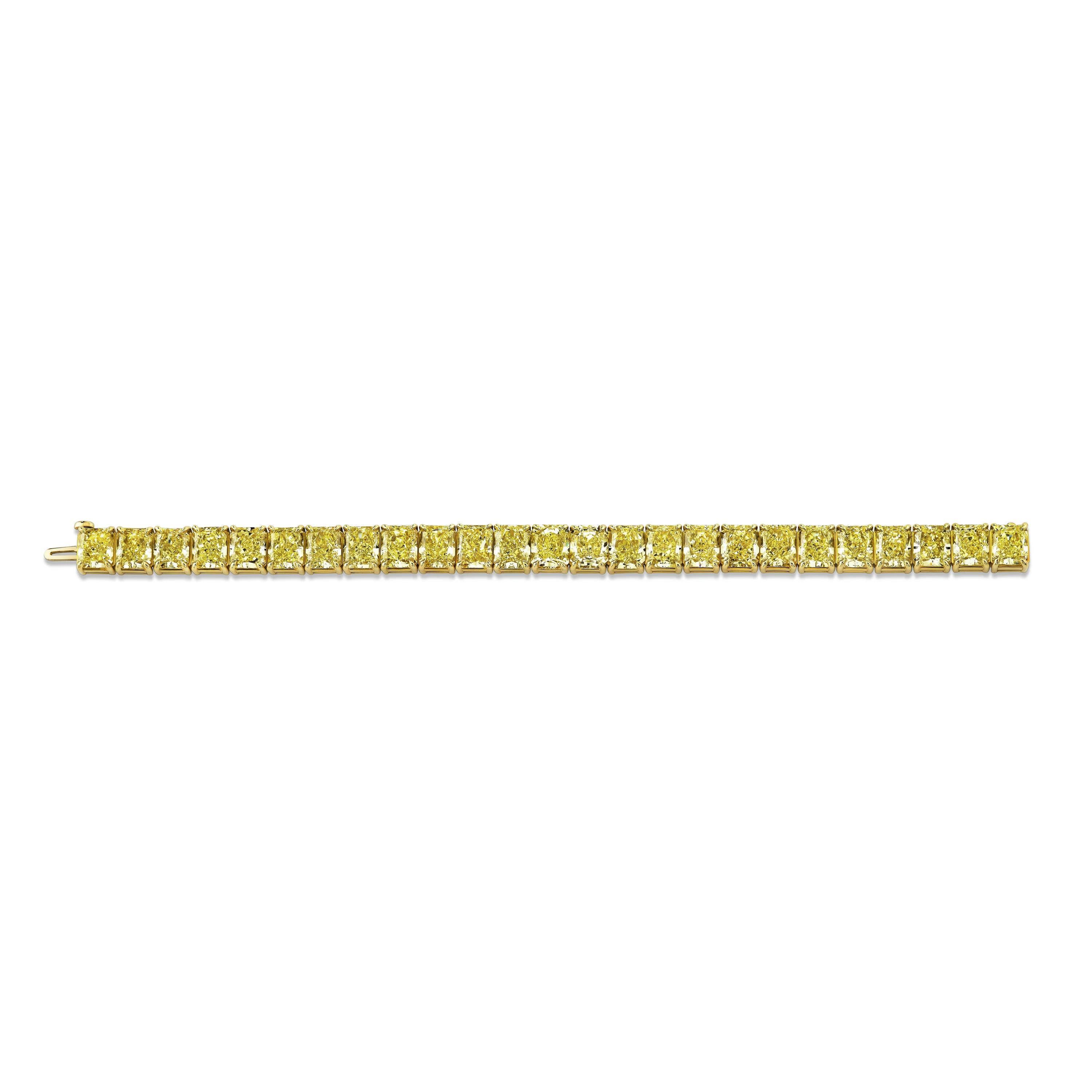 LEGACY Diamants naturels de 75 carats de couleur jaune fantaisie taille radiant en vente 1