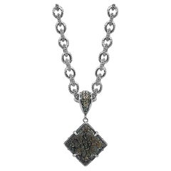 Legacy Collection Pendentif en nacre de Tahiti sculpté avec diamants