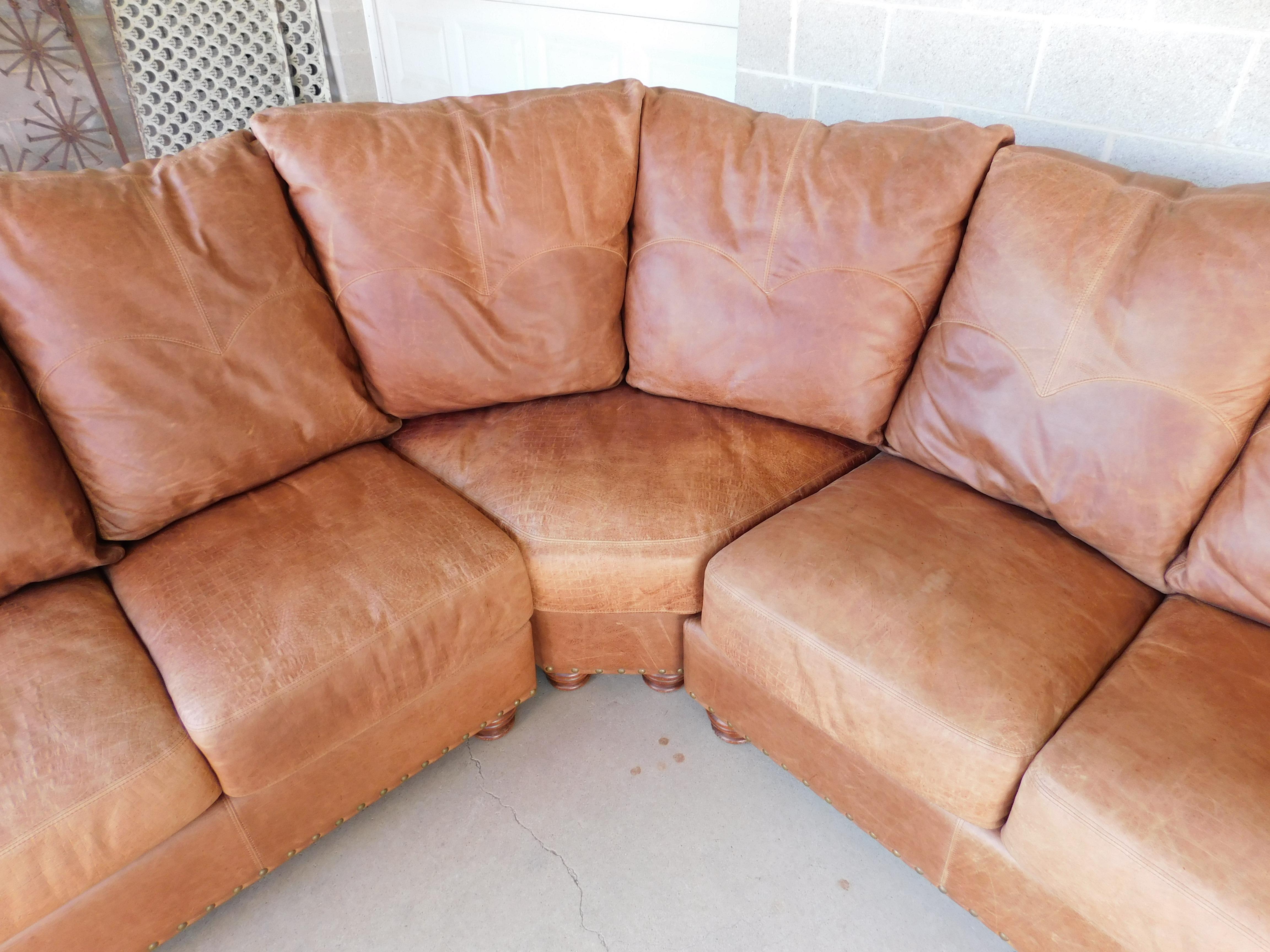 Legacy Leather International Inc. 4 Pc Sectional Sofa In Good Condition In Parkesburg, PA