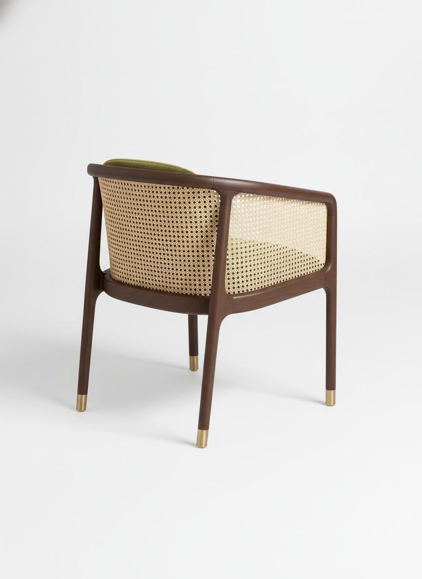 Legacy Vienna Dining Chair aus Samt in zeitlosem Design - Mondo Design Studio (Portugiesisch) im Angebot