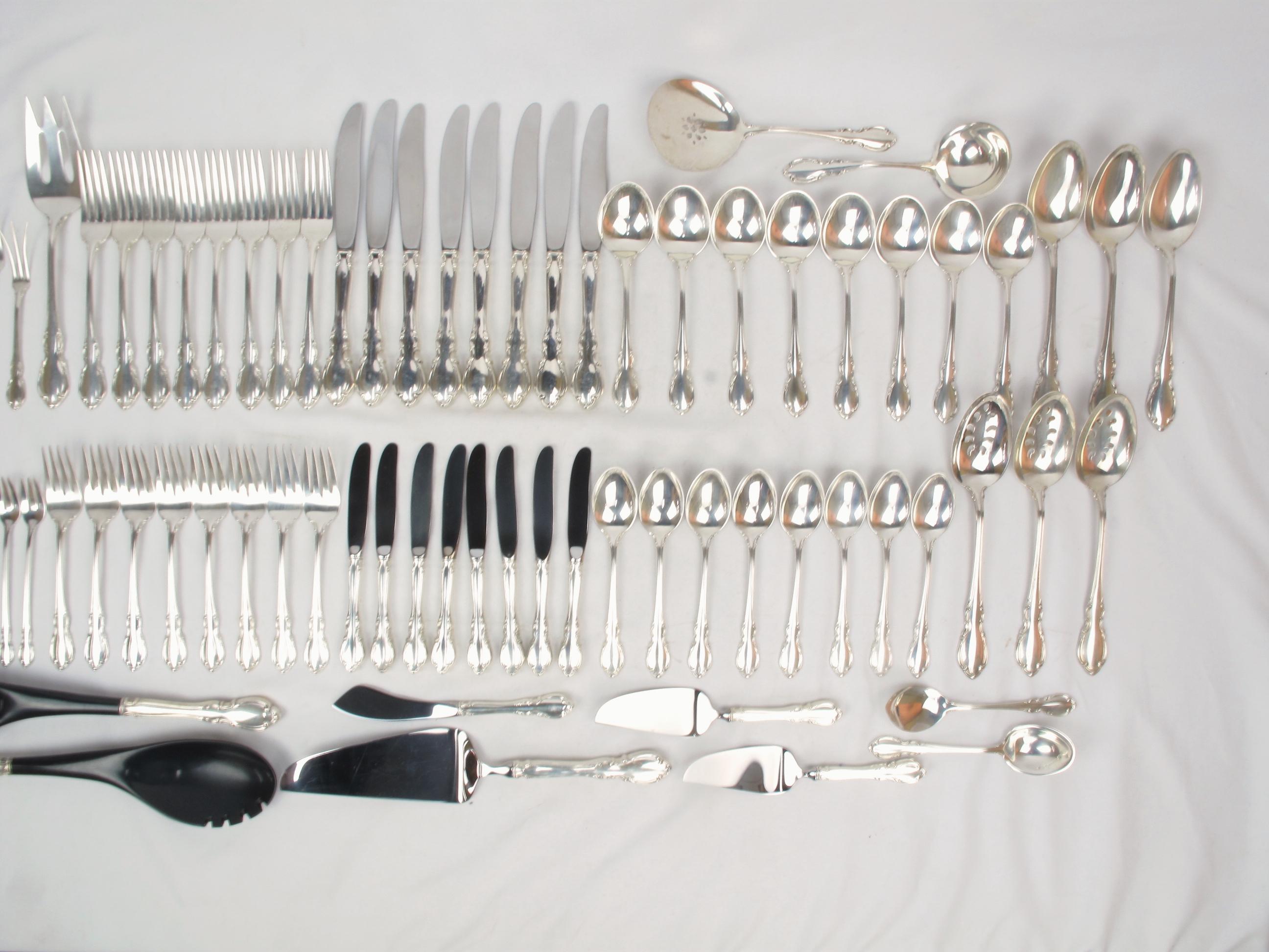 American Legato Sterling Silver Traditional & Elegant, Towle Service 8 and Serving Pieces For Sale