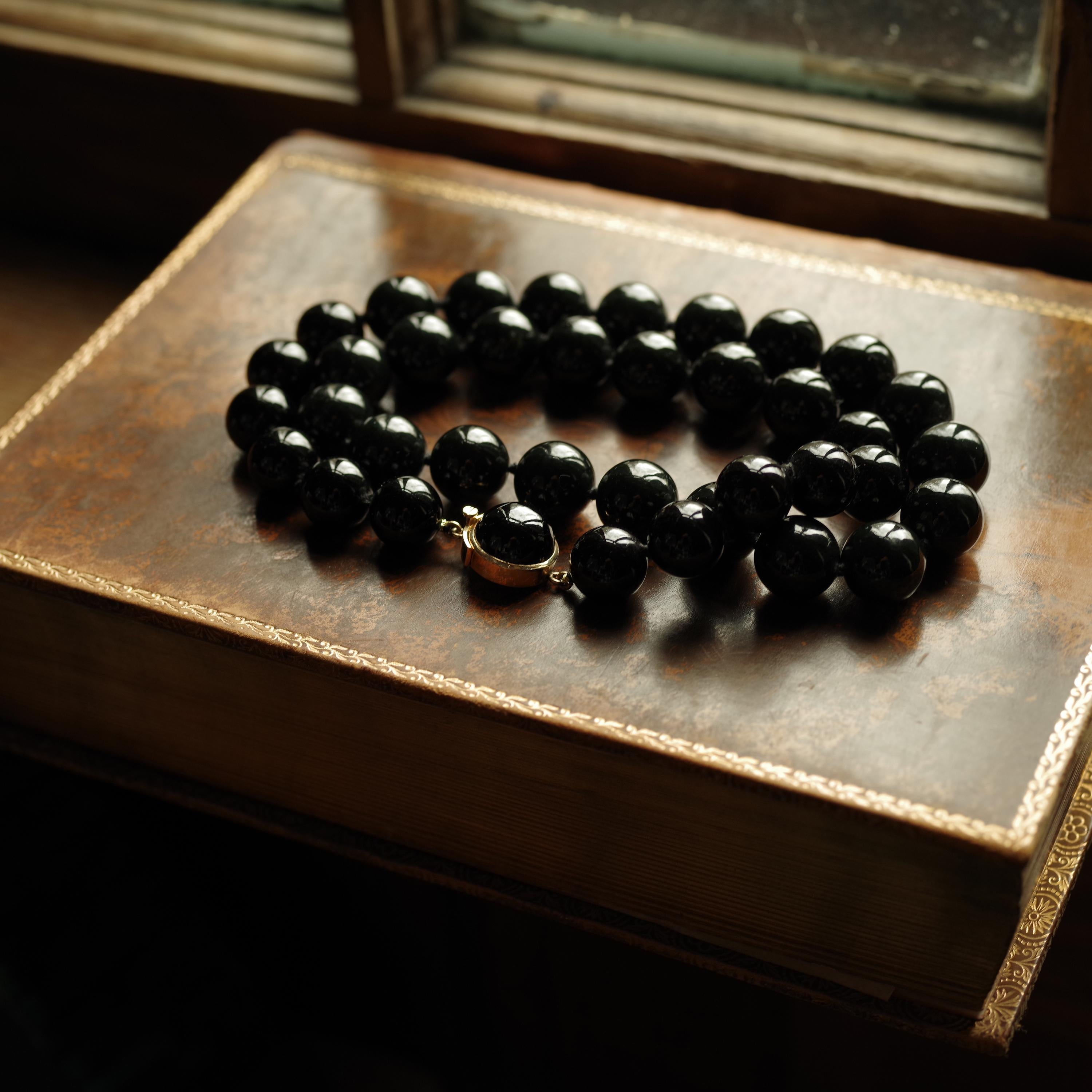 Black Jade Necklace Gump's San Francisco 8