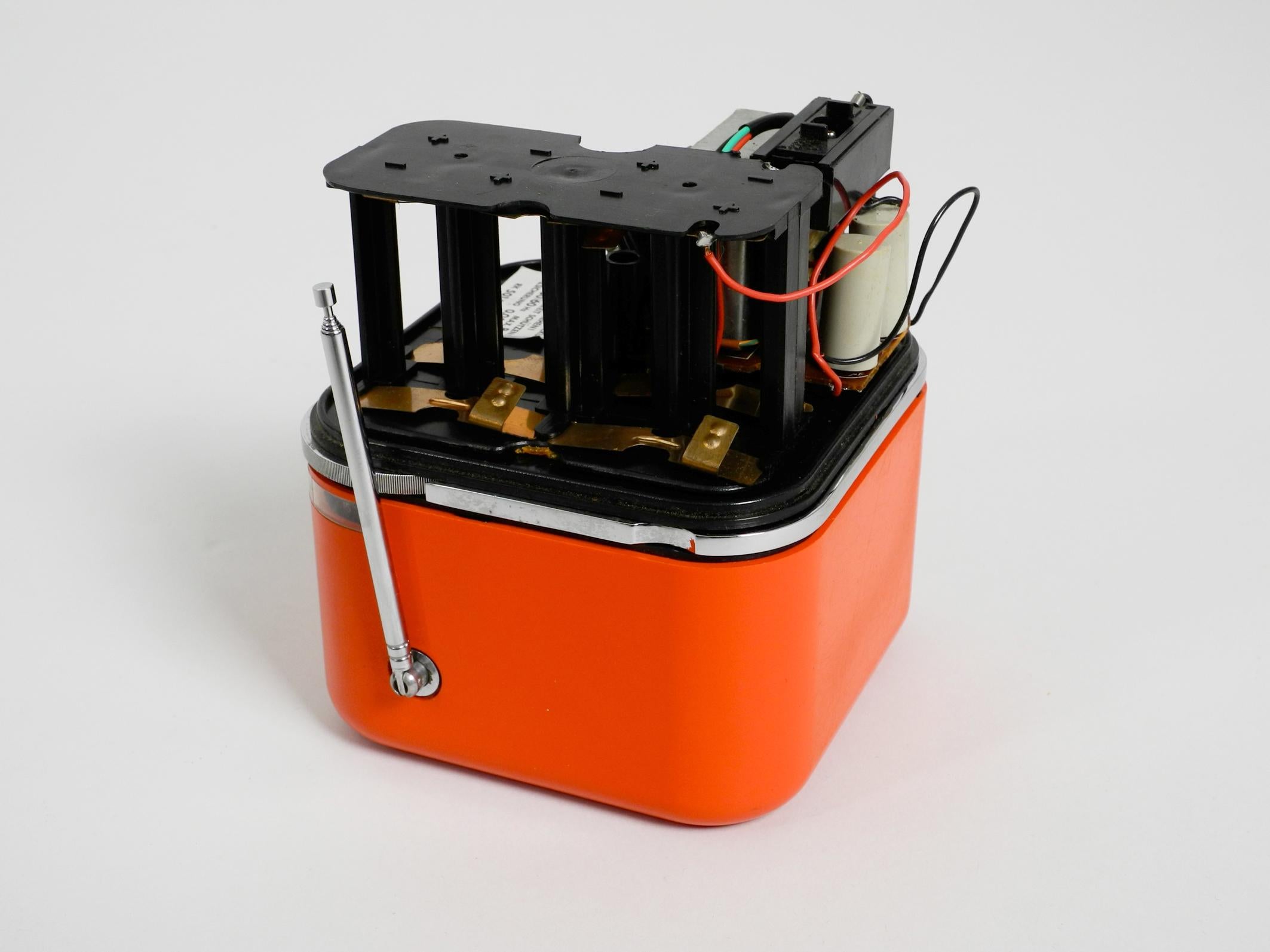 Legendary Orange Cube Radio by Dario & Mario Bellini for Siemens, 1968 1