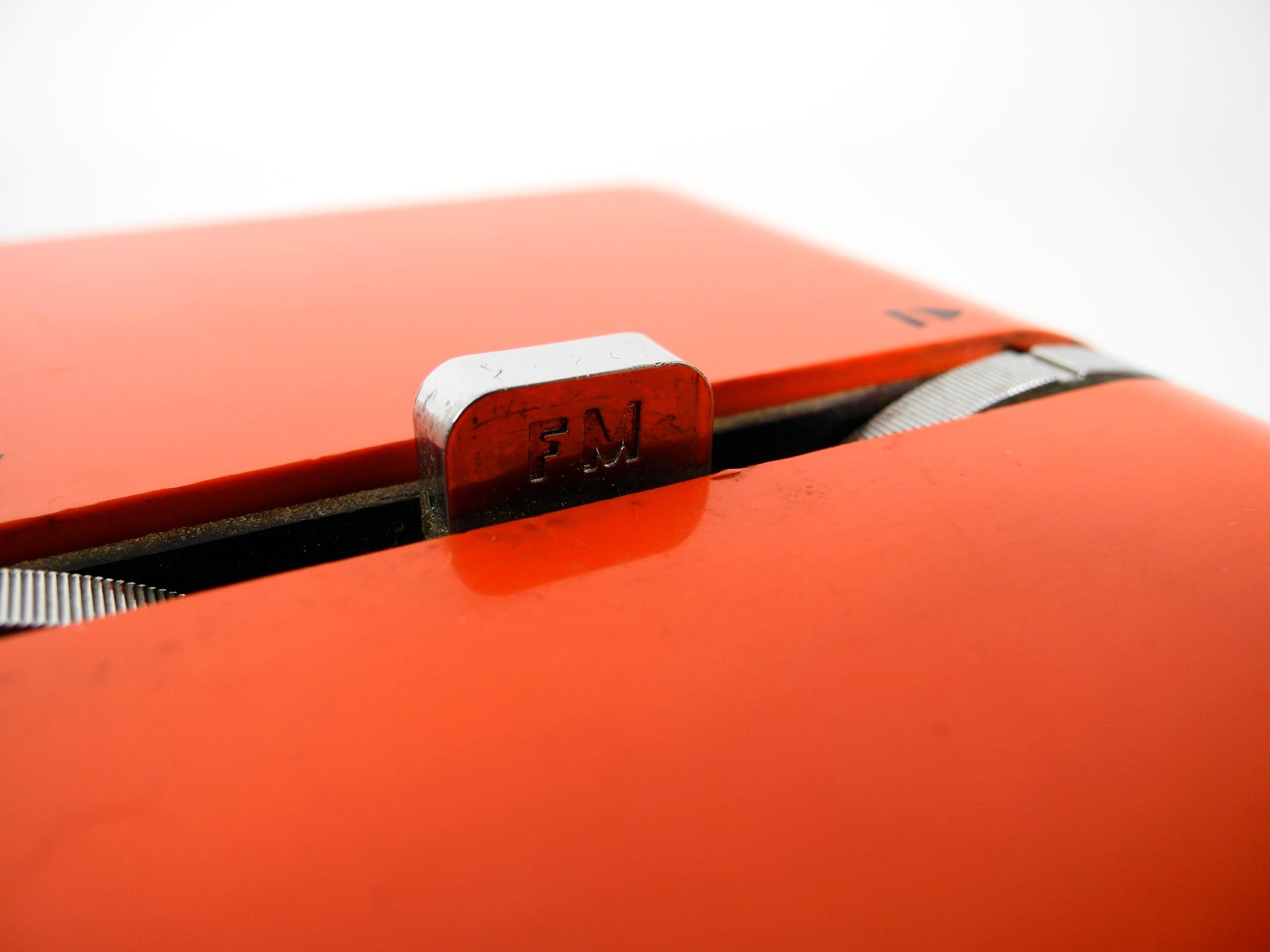 Legendary Orange Cube Radio by Dario & Mario Bellini for Siemens, 1968 2
