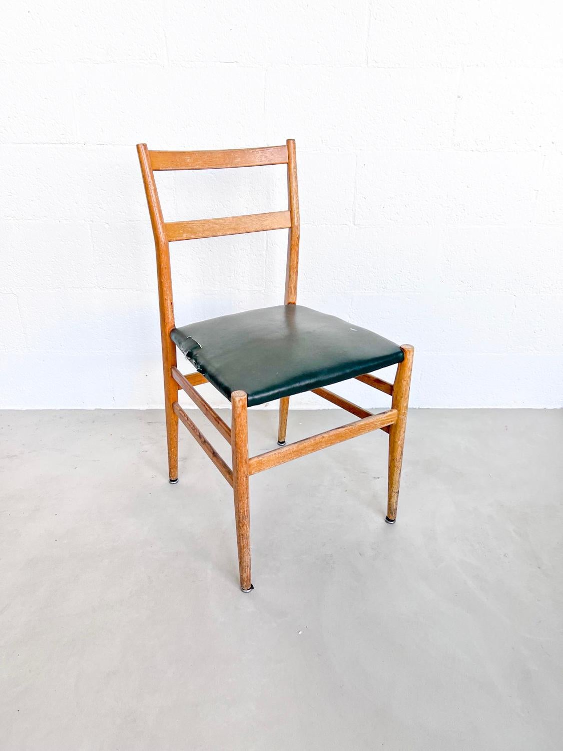 Mid-Century Modern 4 Gio Ponti Italian Chairs Leggera x Cassina - Set of Four - 1960's For Sale
