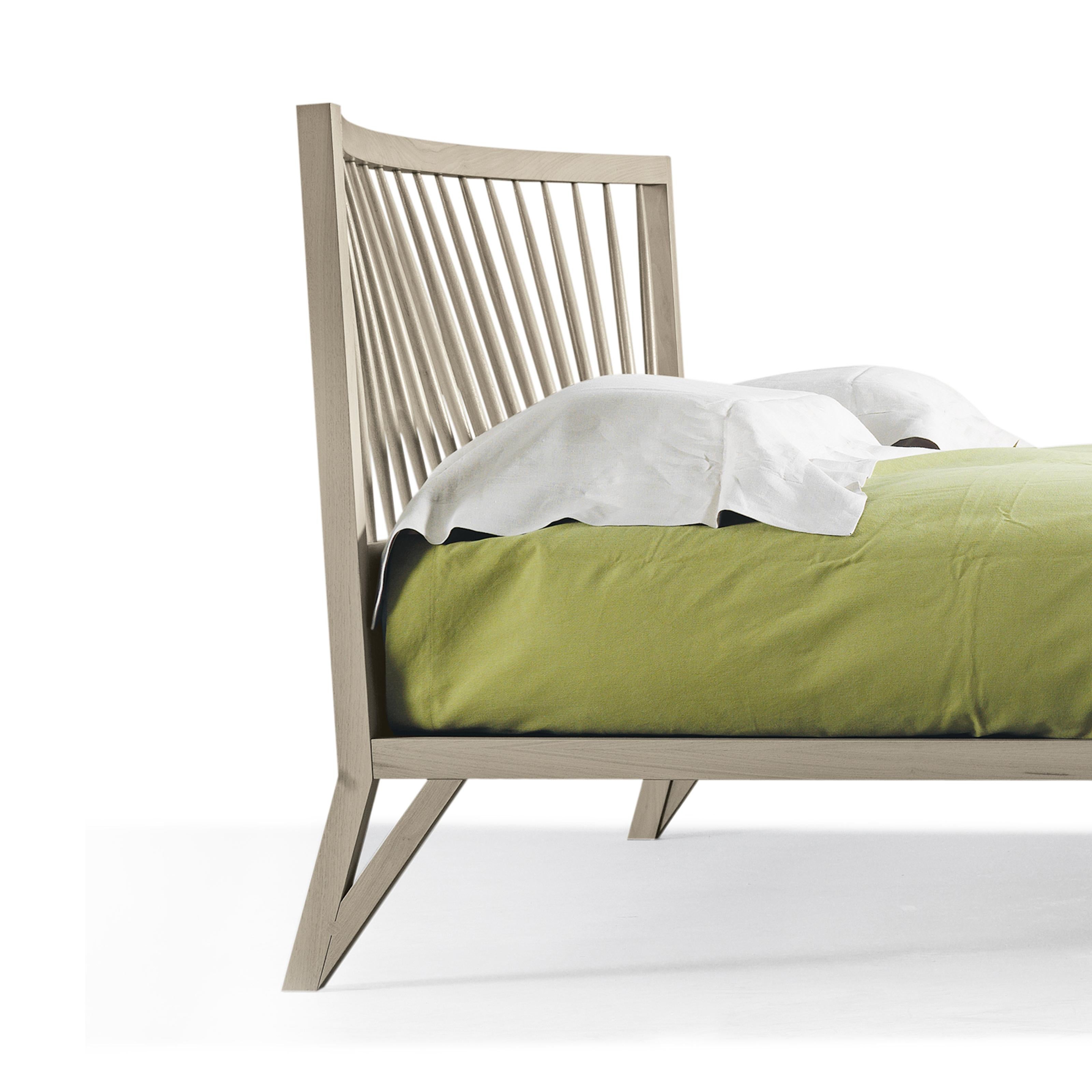 Oiled Leggiadro Solid Wood Bed, Walnut in Hand-Made Natural Grey Finish, Contemporary For Sale